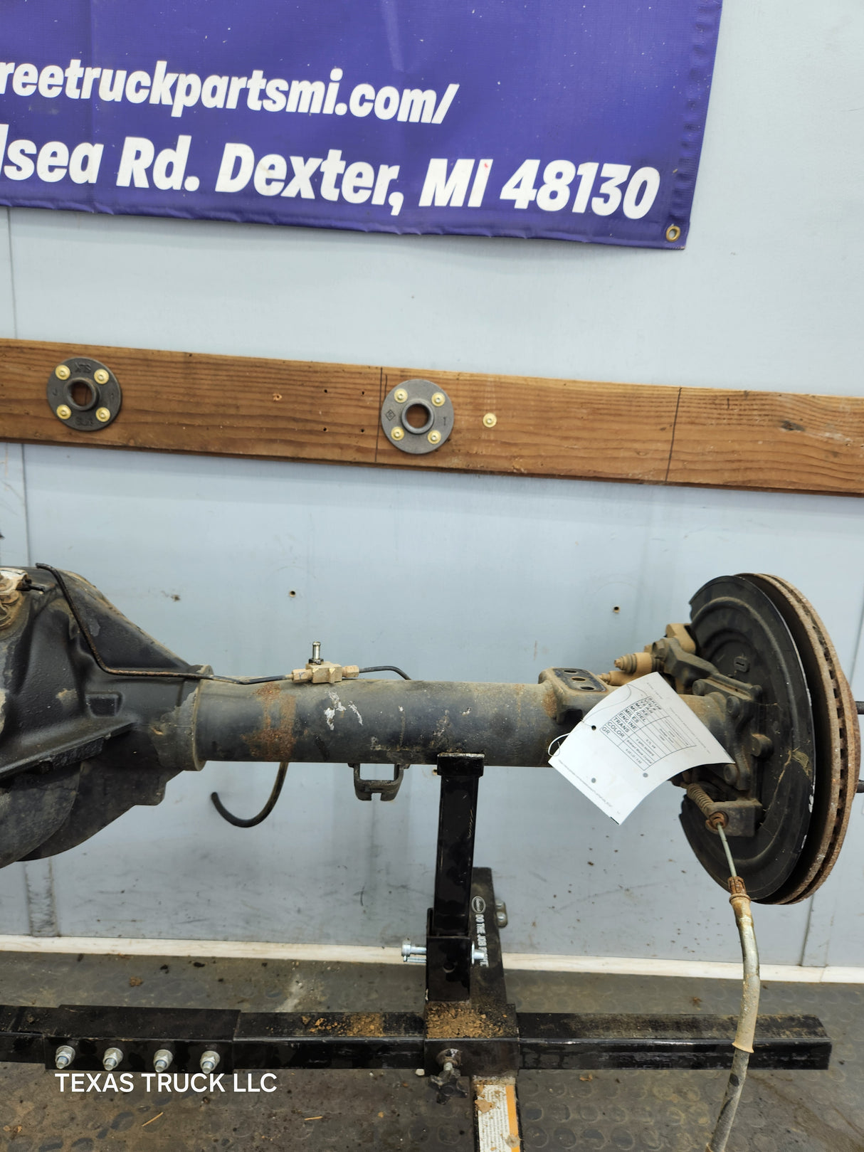 2006-2008 Dodge Ram 1500 Rear Axle 3.92 Gear Ratio 3rd Gen