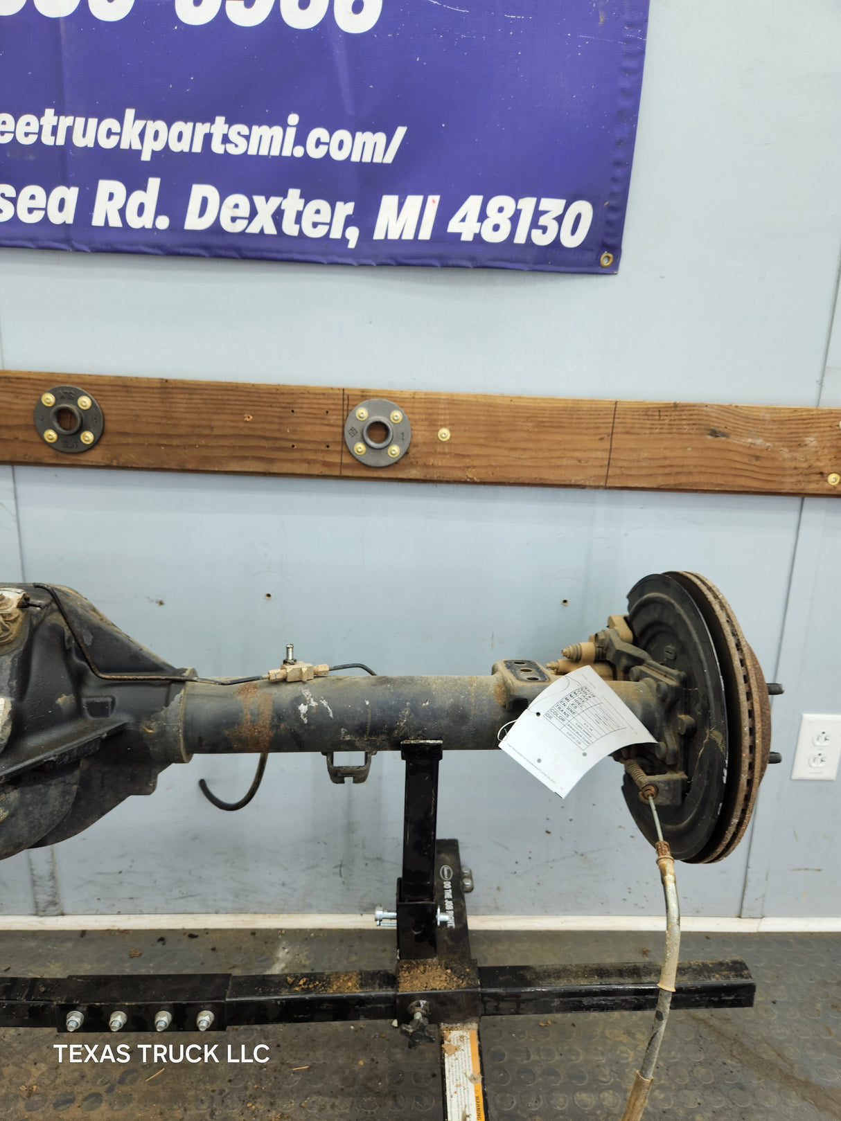 2006-2008 Dodge Ram 1500 Rear Axle 3.92 Gear Ratio 3rd Gen