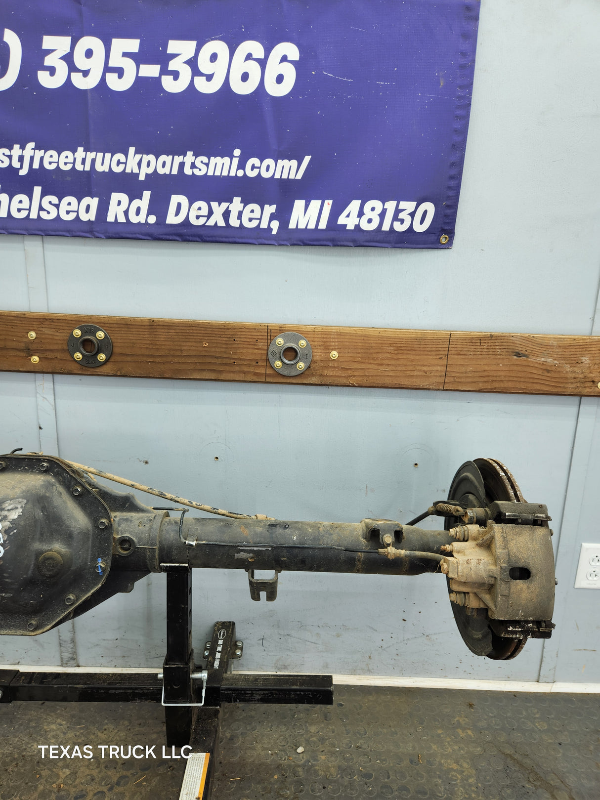 2006-2008 Dodge Ram 1500 Rear Axle 3.92 Gear Ratio 3rd Gen