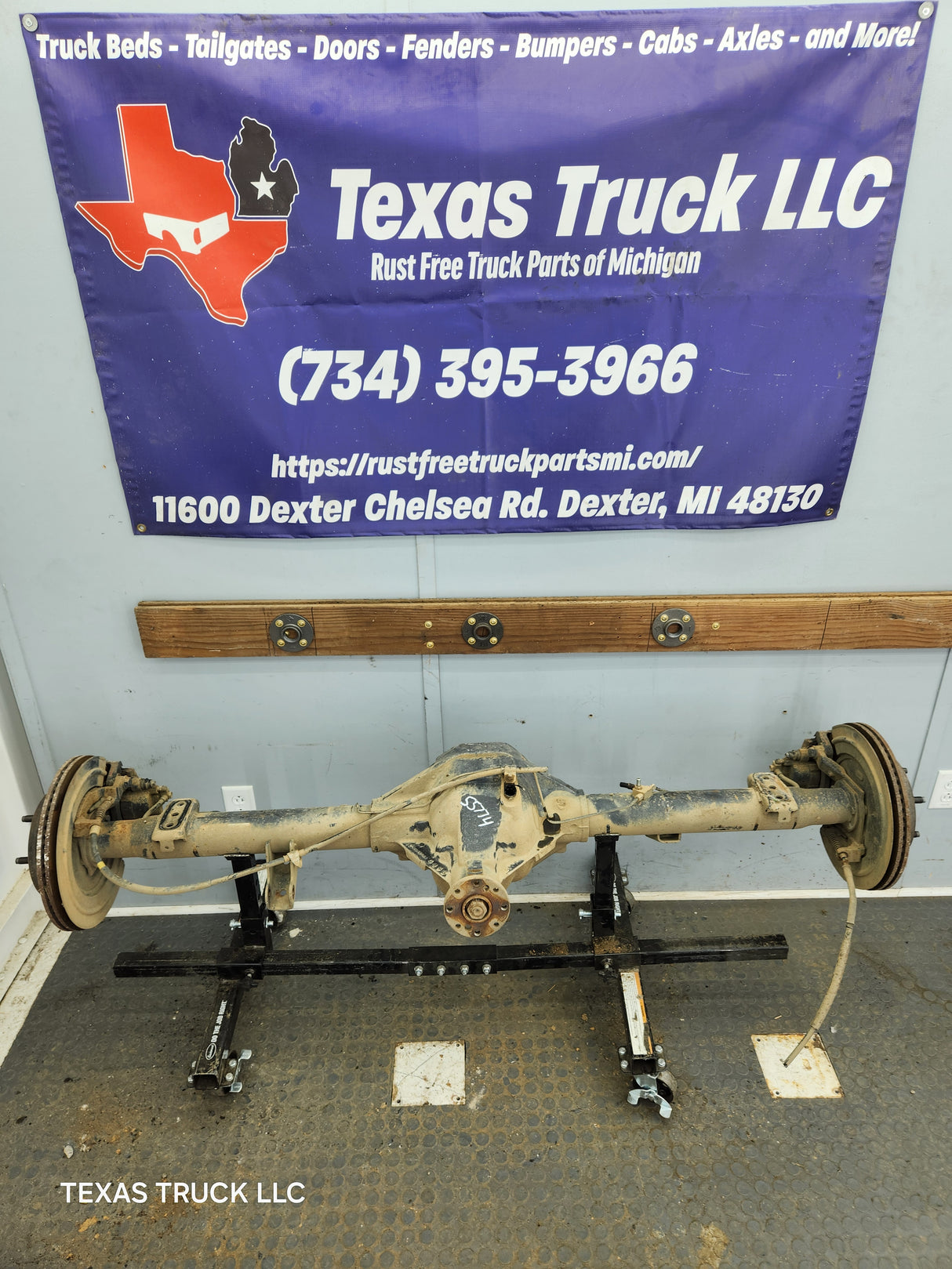 2002-2005 Dodge Ram 1500 Rear Axle 3.55 Gear Ratio 9.25 3rd Gen