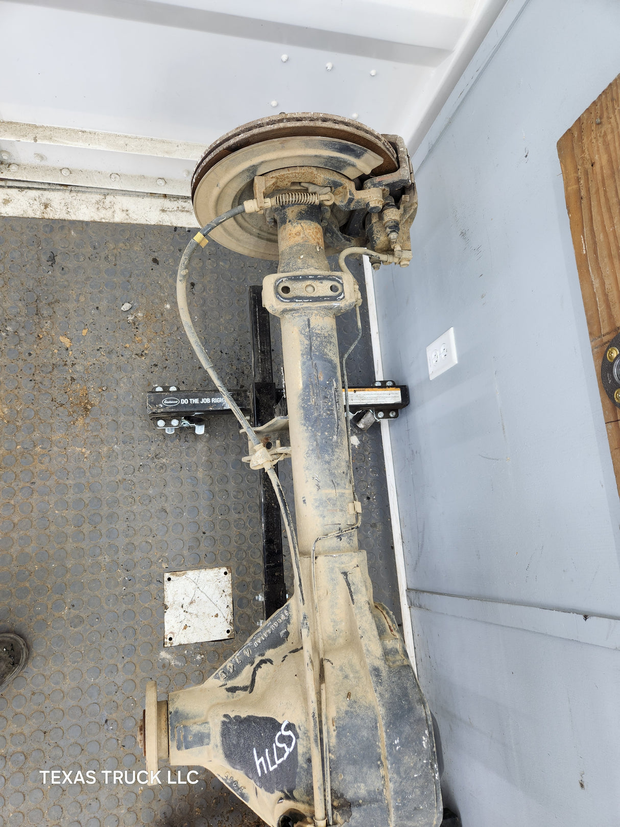 2002-2005 Dodge Ram 1500 Rear Axle 3.55 Gear Ratio 9.25 3rd Gen