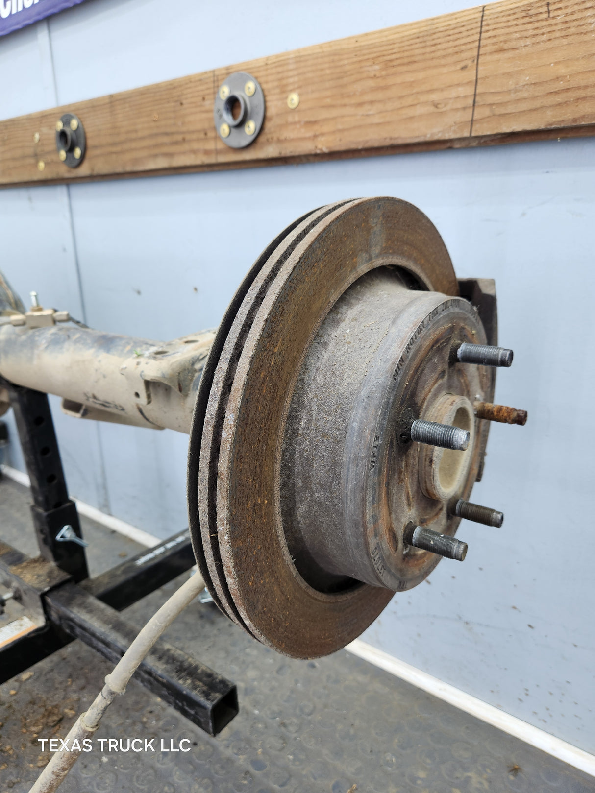 2002-2005 Dodge Ram 1500 Rear Axle 3.55 Gear Ratio 9.25 3rd Gen