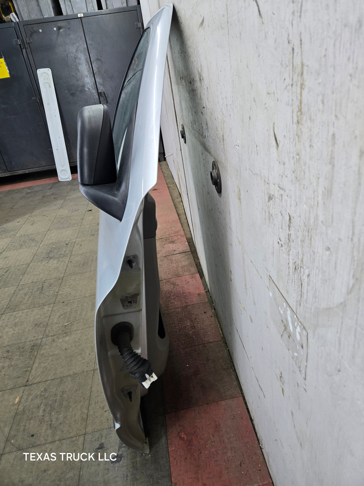 2003-2008 Dodge Ram 3rd Gen Passenger Side Front Quad Cab Crew Cab Door 1500 2500 3500 4500 5500 - Silver