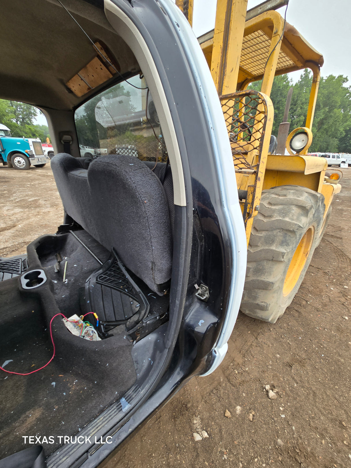 2003-2008 Dodge Ram 1500 2500 3500 4500 5500 3rd Gen Crew/Quad Cab - Black/White