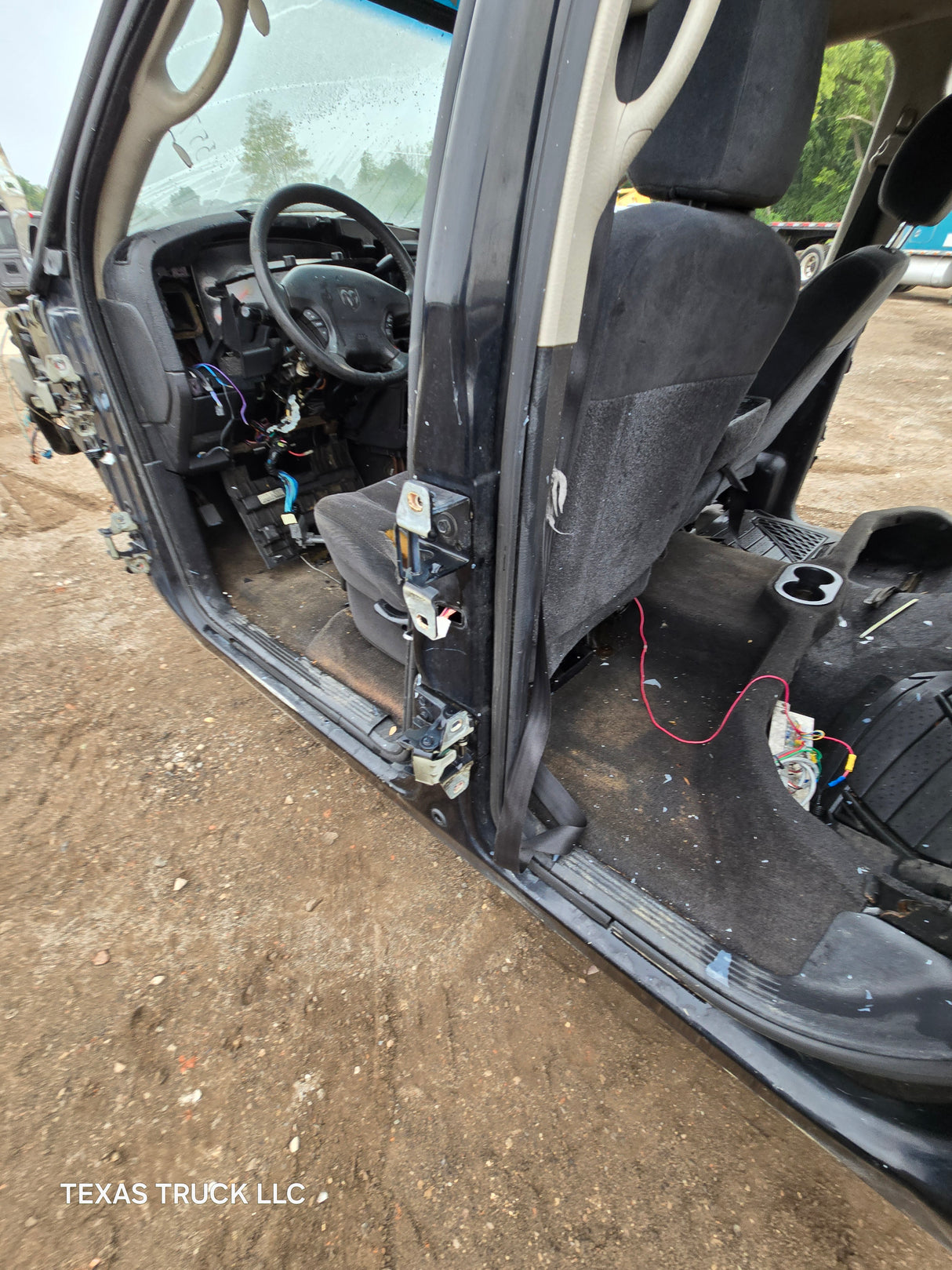 2003-2008 Dodge Ram 1500 2500 3500 4500 5500 3rd Gen Crew/Quad Cab - Black/White