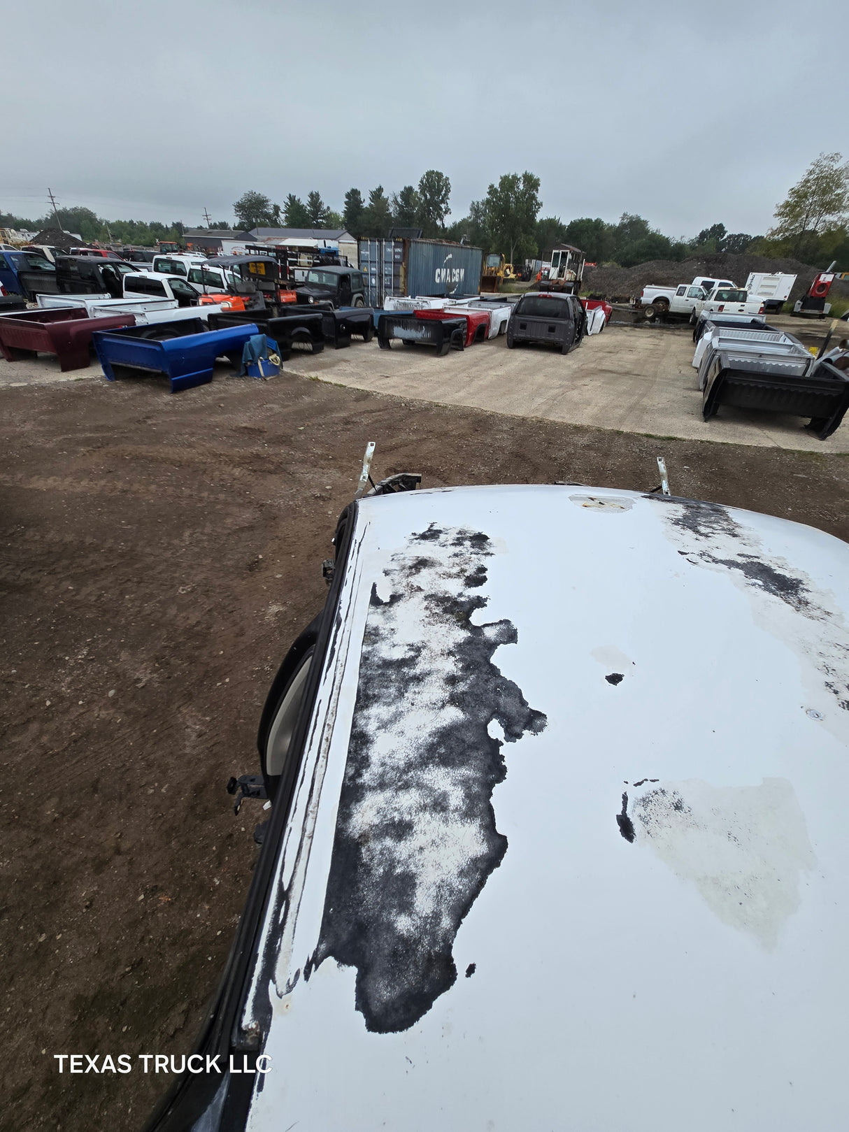 2003-2008 Dodge Ram 1500 2500 3500 4500 5500 3rd Gen Crew/Quad Cab - Black/White
