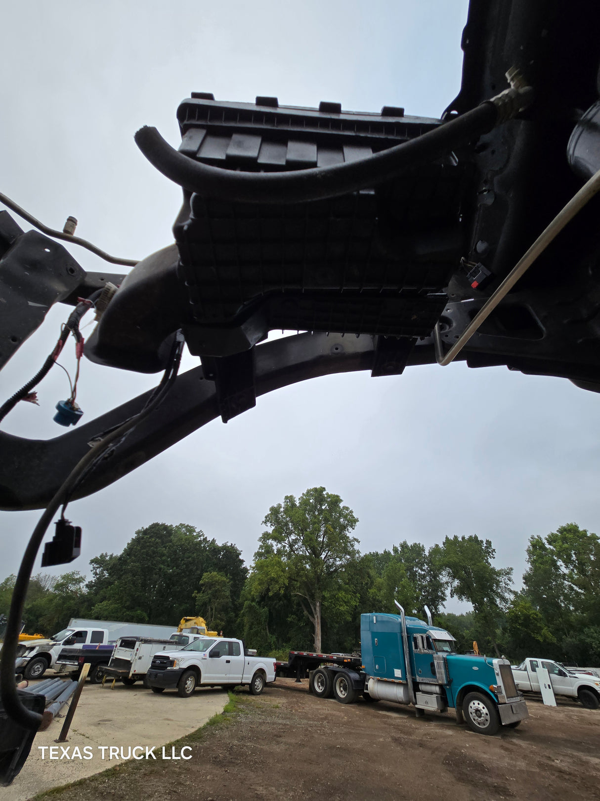 2003-2008 Dodge Ram 1500 2500 3500 4500 5500 3rd Gen Crew/Quad Cab - Black/White