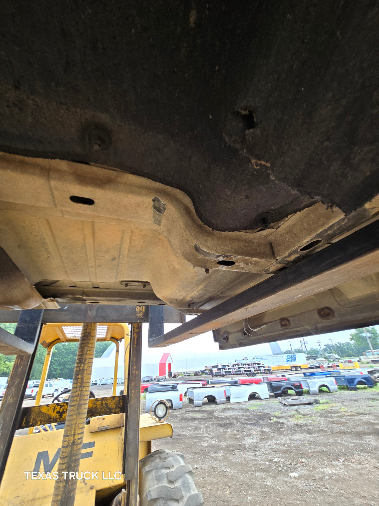 2003-2008 Dodge Ram 1500 2500 3500 4500 5500 3rd Gen Crew/Quad Cab - Black/White