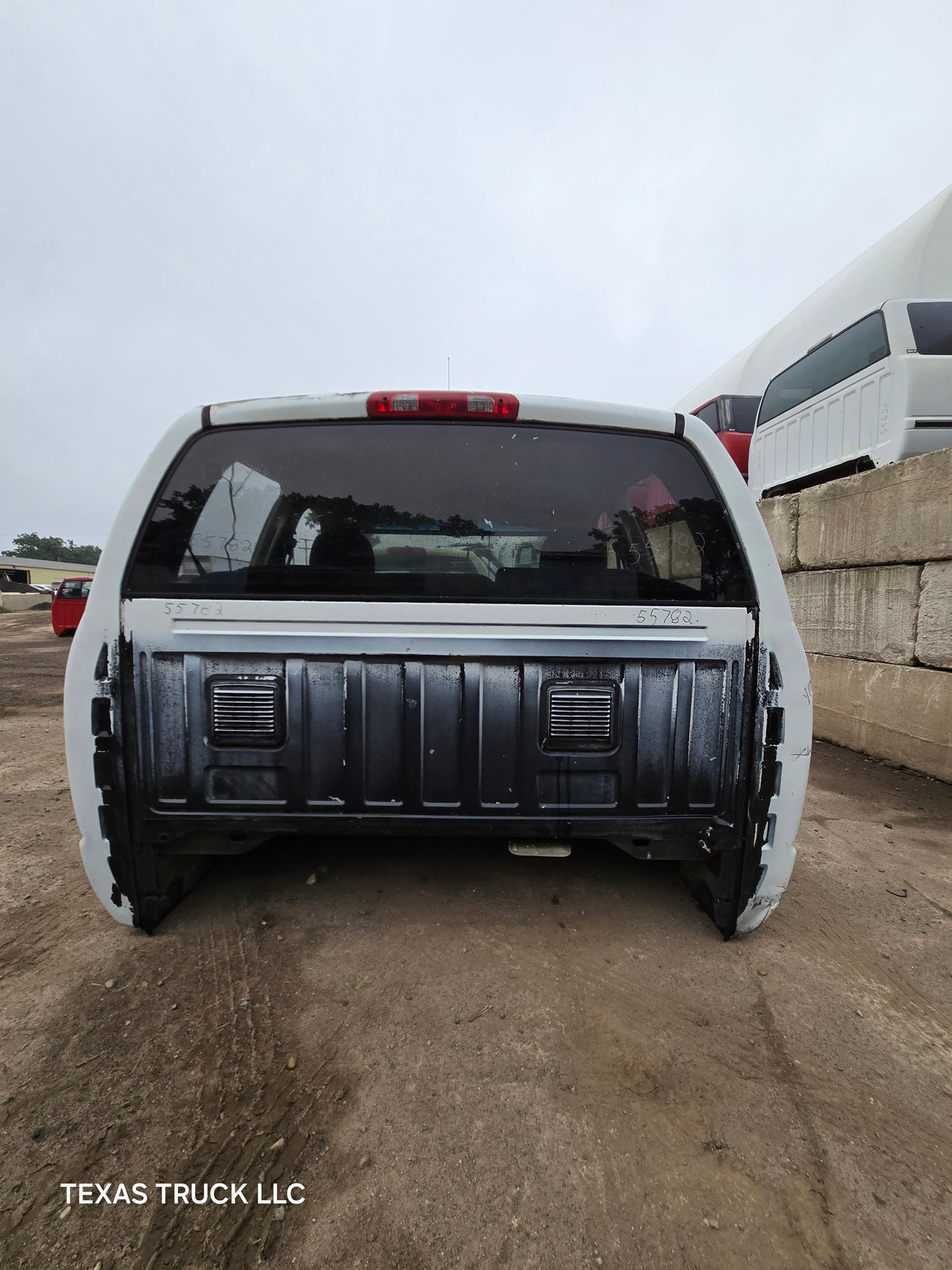 2003-2008 Dodge Ram 1500 2500 3500 4500 5500 3rd Gen Crew/Quad Cab - Black/White
