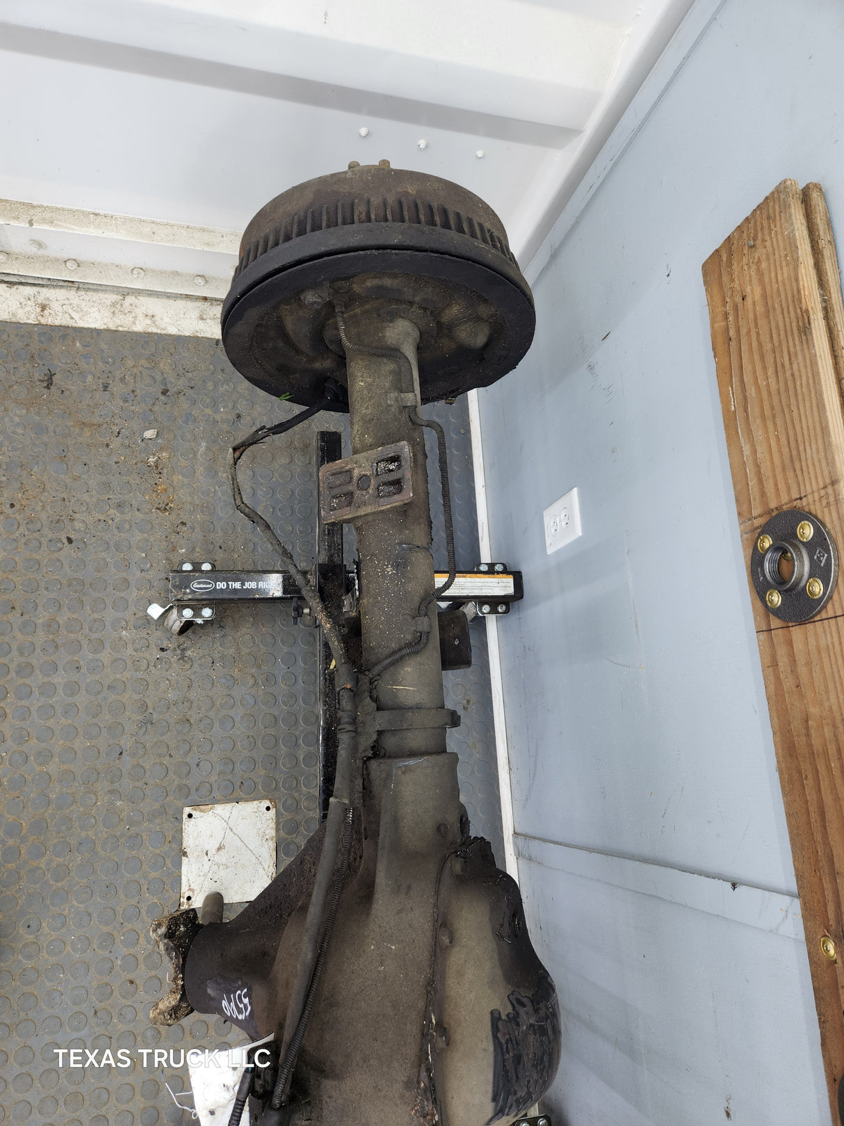 1994-1999 2nd Gen Dodge Ram 2500 4.10 Rear Axle Dana 60