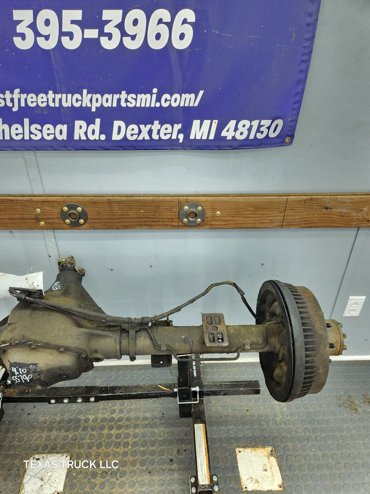1994-1999 2nd Gen Dodge Ram 2500 4.10 Rear Axle Dana 60