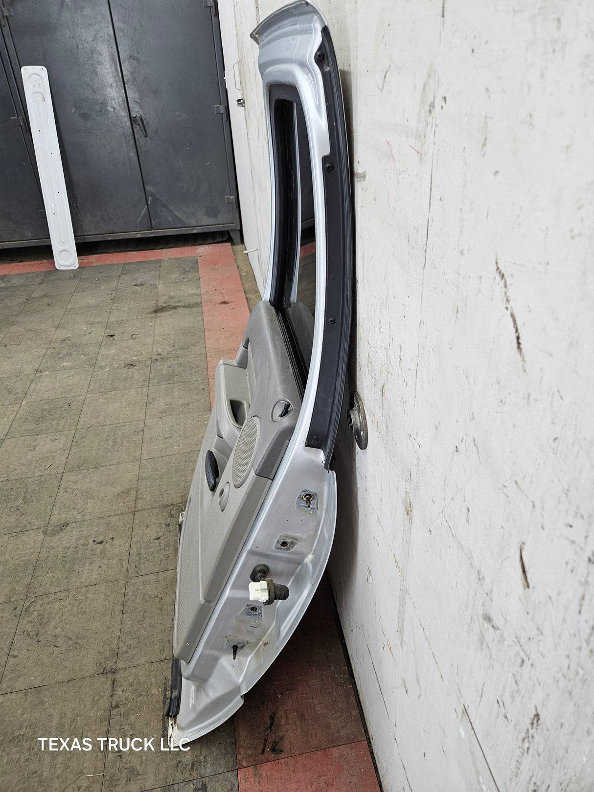 2003-2008 Dodge Ram 3rd Gen LH Driver Rear Quad Cab Door 1500 2500 3500 4500 5500 - Silver