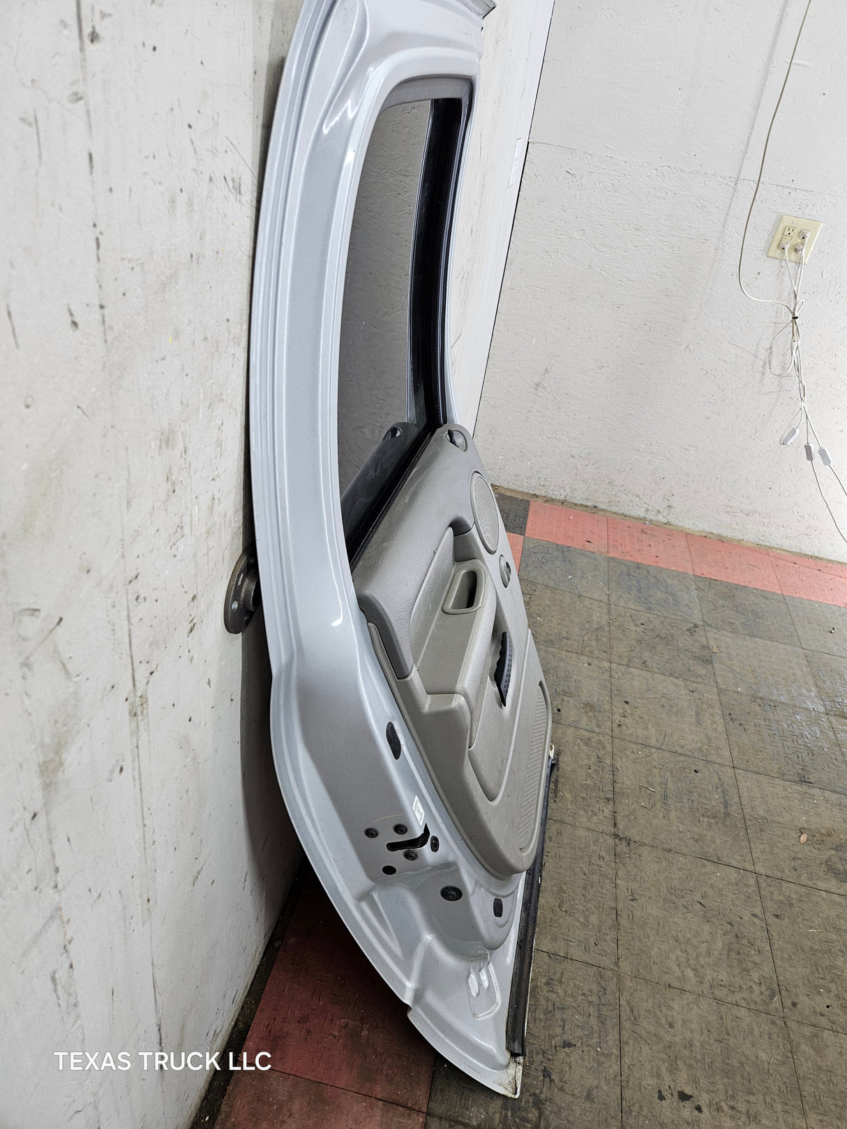2003-2008 Dodge Ram 3rd Gen LH Driver Rear Quad Cab Door 1500 2500 3500 4500 5500 - Silver