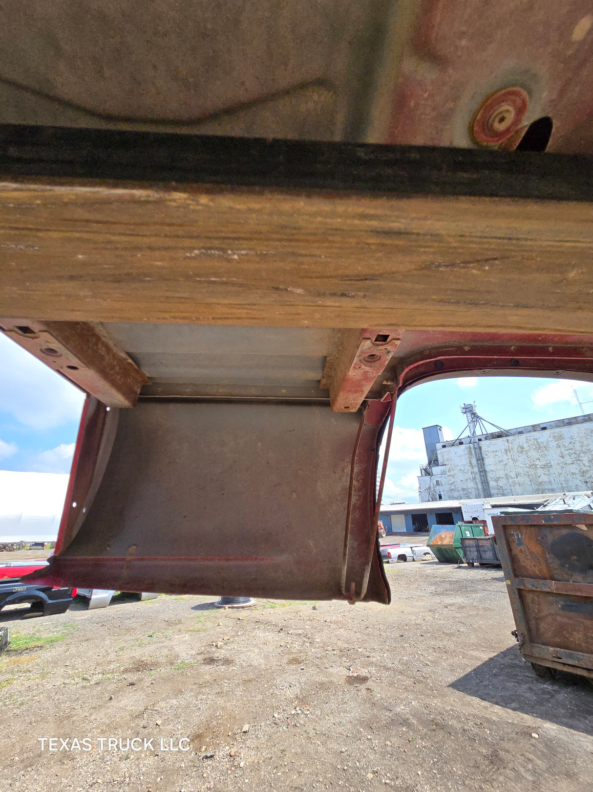 1999-2007 Chevrolet Silverado / GMC Sierra 6' 6" Short Truck Bed - SEE DISCRIPTION