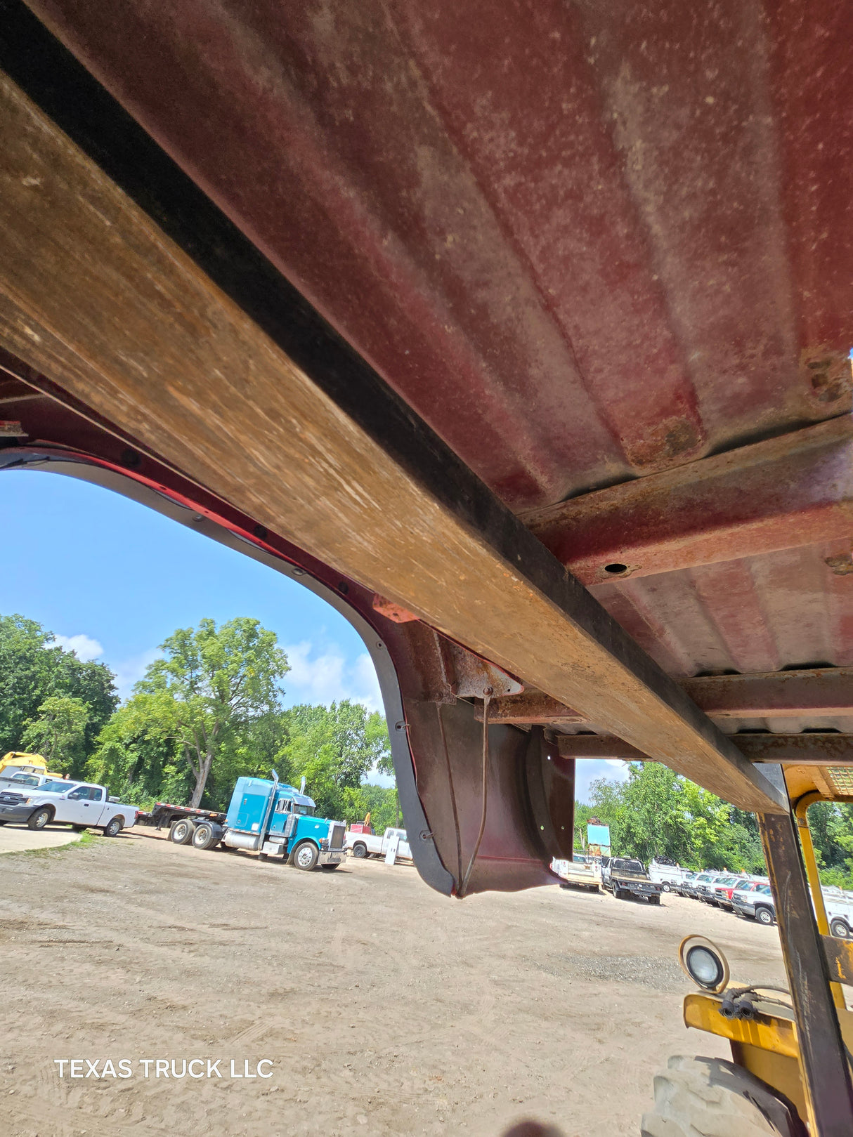1999-2007 Chevrolet Silverado / GMC Sierra 6' 6" Short Truck Bed - SEE DISCRIPTION