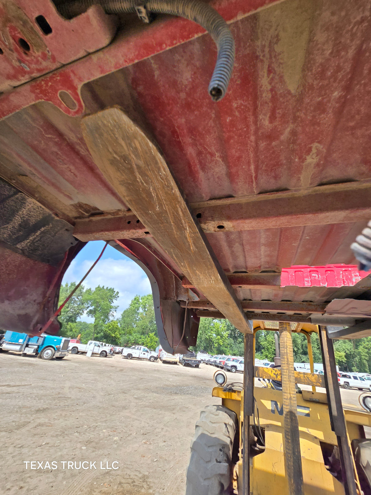 1999-2007 Chevrolet Silverado / GMC Sierra 6' 6" Short Truck Bed - SEE DISCRIPTION