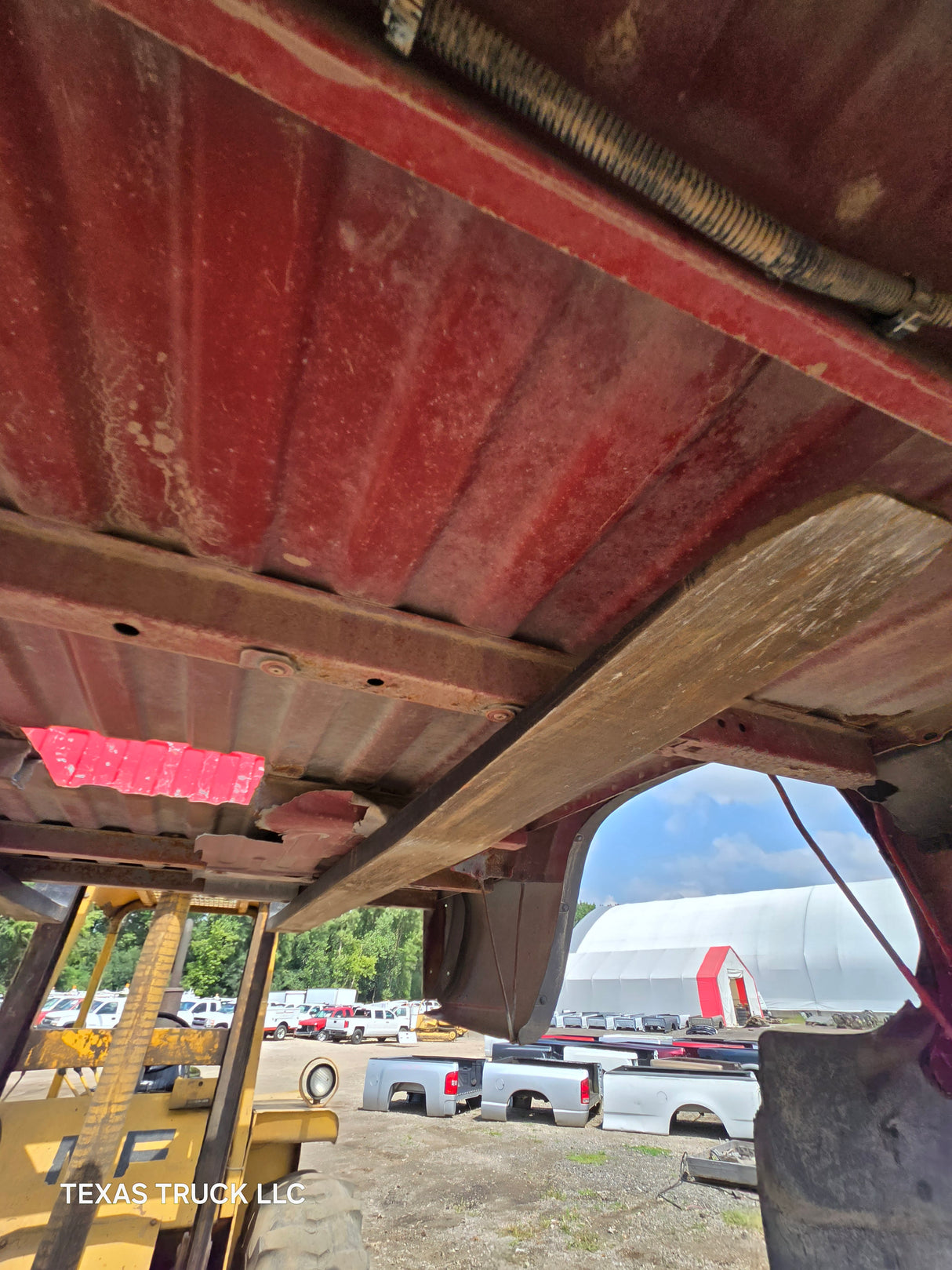 1999-2007 Chevrolet Silverado / GMC Sierra 6' 6" Short Truck Bed - SEE DISCRIPTION
