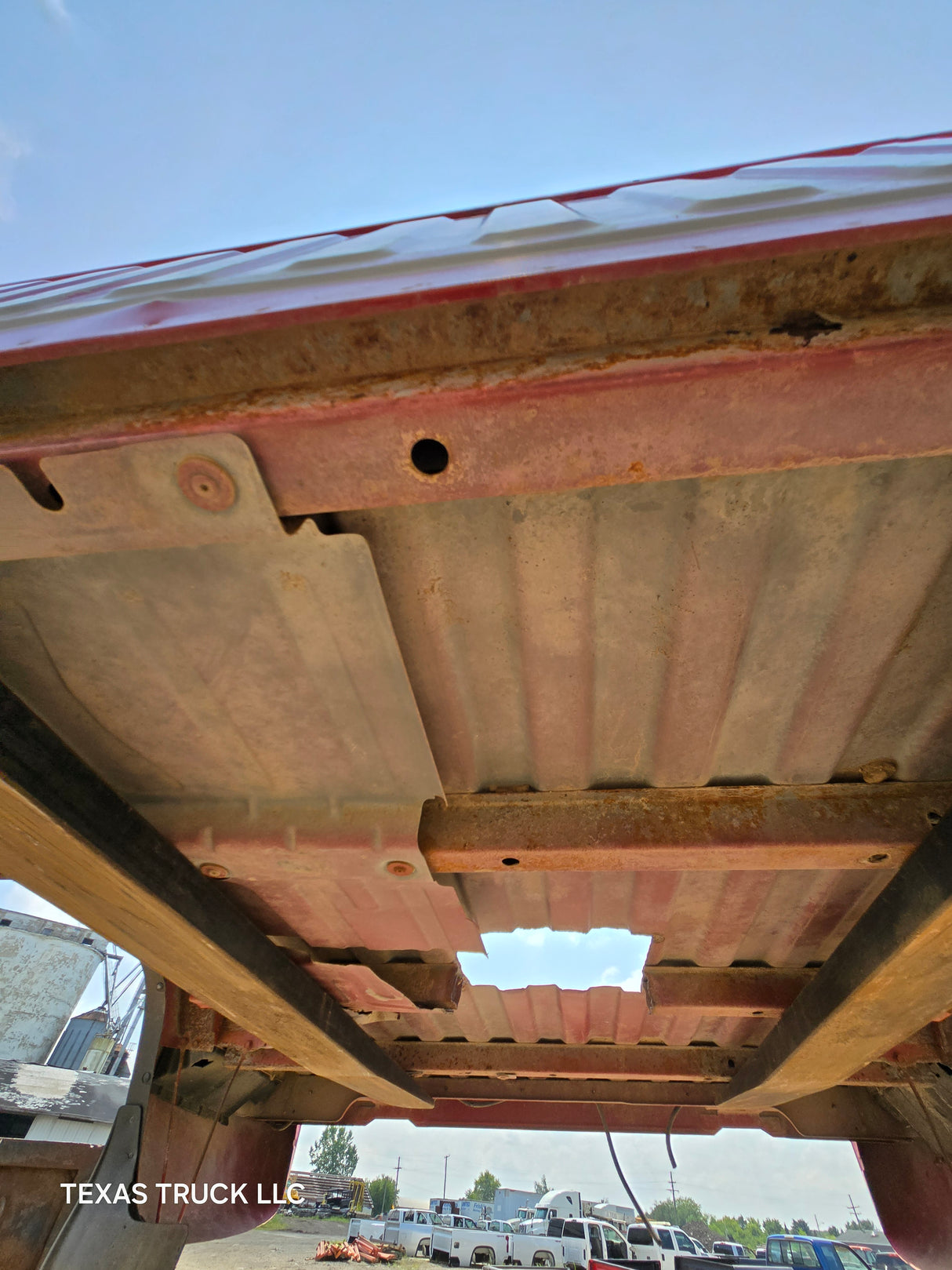 1999-2007 Chevrolet Silverado / GMC Sierra 6' 6" Short Truck Bed - SEE DISCRIPTION
