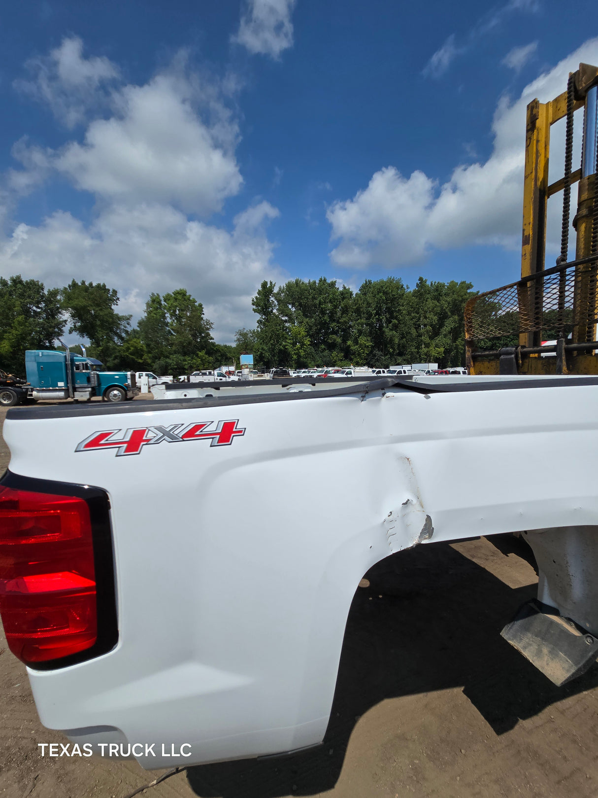 2014-2019 Chevrolet Silverado 1500 2500 3500 HD 6' 6" Short Bed Driver Side Bed Side