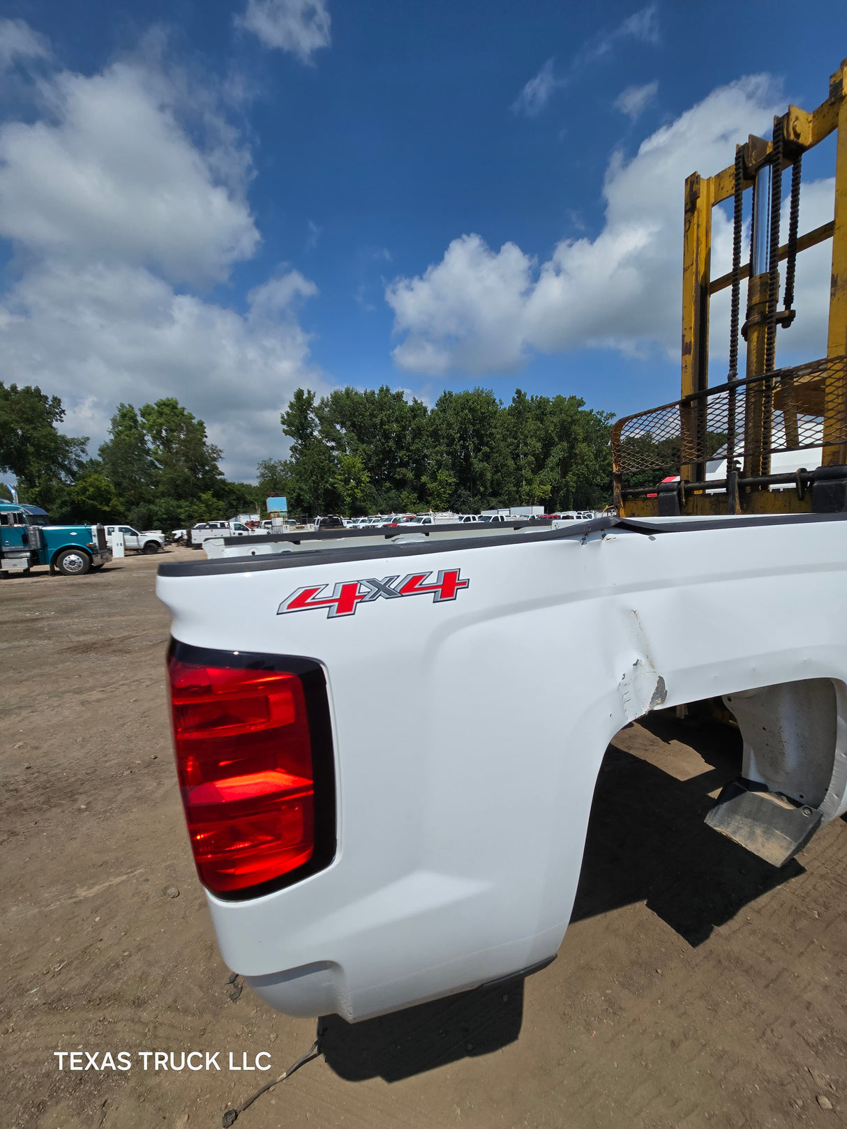 2014-2019 Chevrolet Silverado 1500 2500 3500 HD 6' 6" Short Bed Driver Side Bed Side