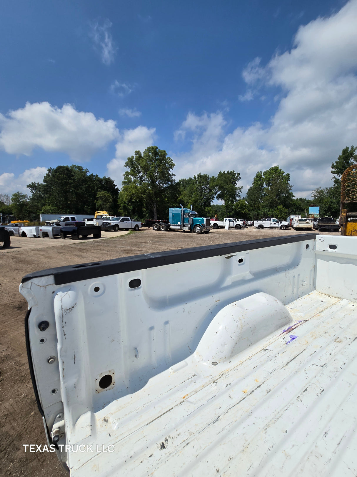 2014-2019 Chevrolet Silverado 1500 2500 3500 HD 6' 6" Short Bed Driver Side Bed Side