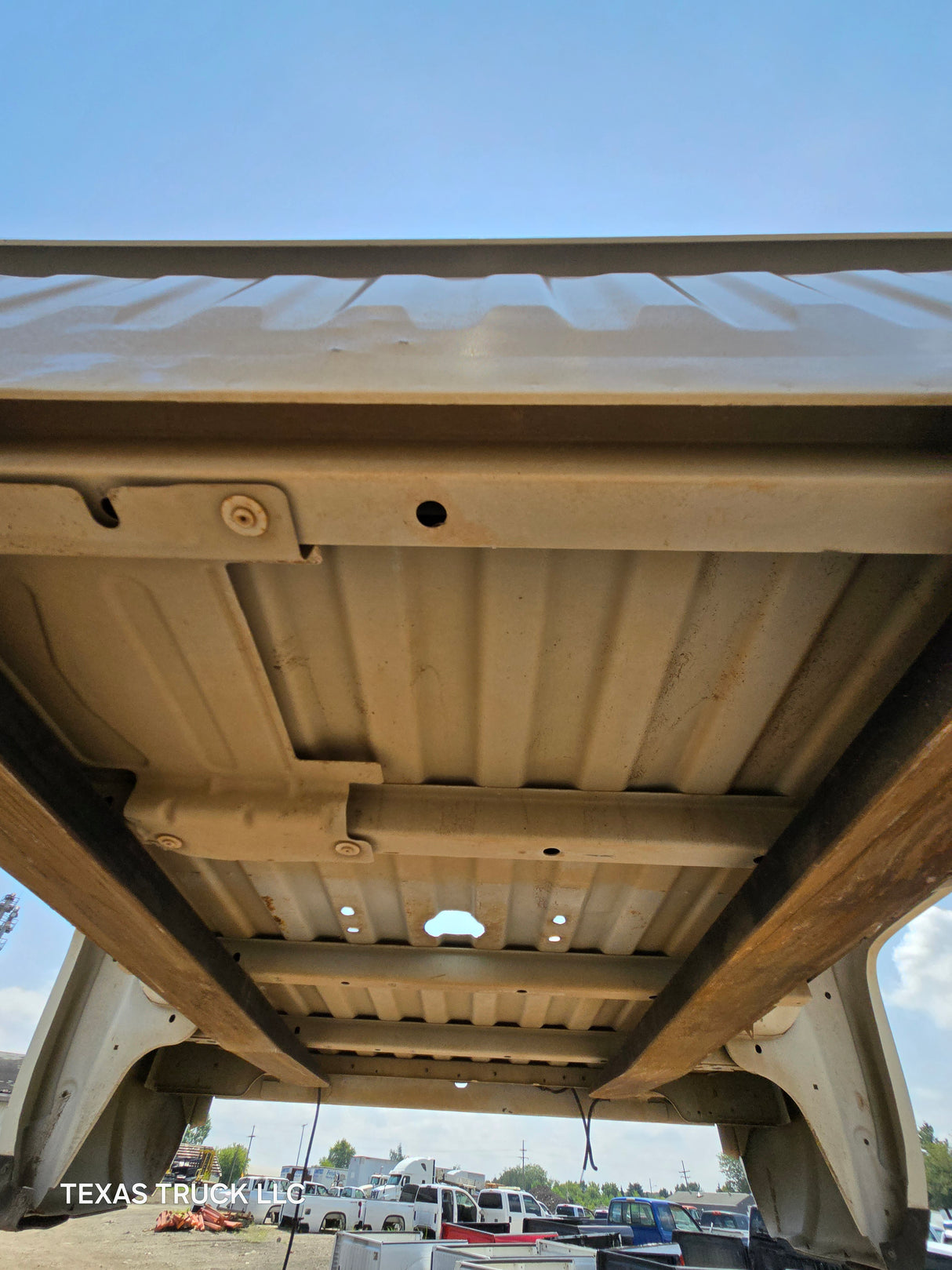 2014-2019 Chevrolet Silverado 1500 2500 3500 HD 6' 6" Short Bed Driver Side Bed Side