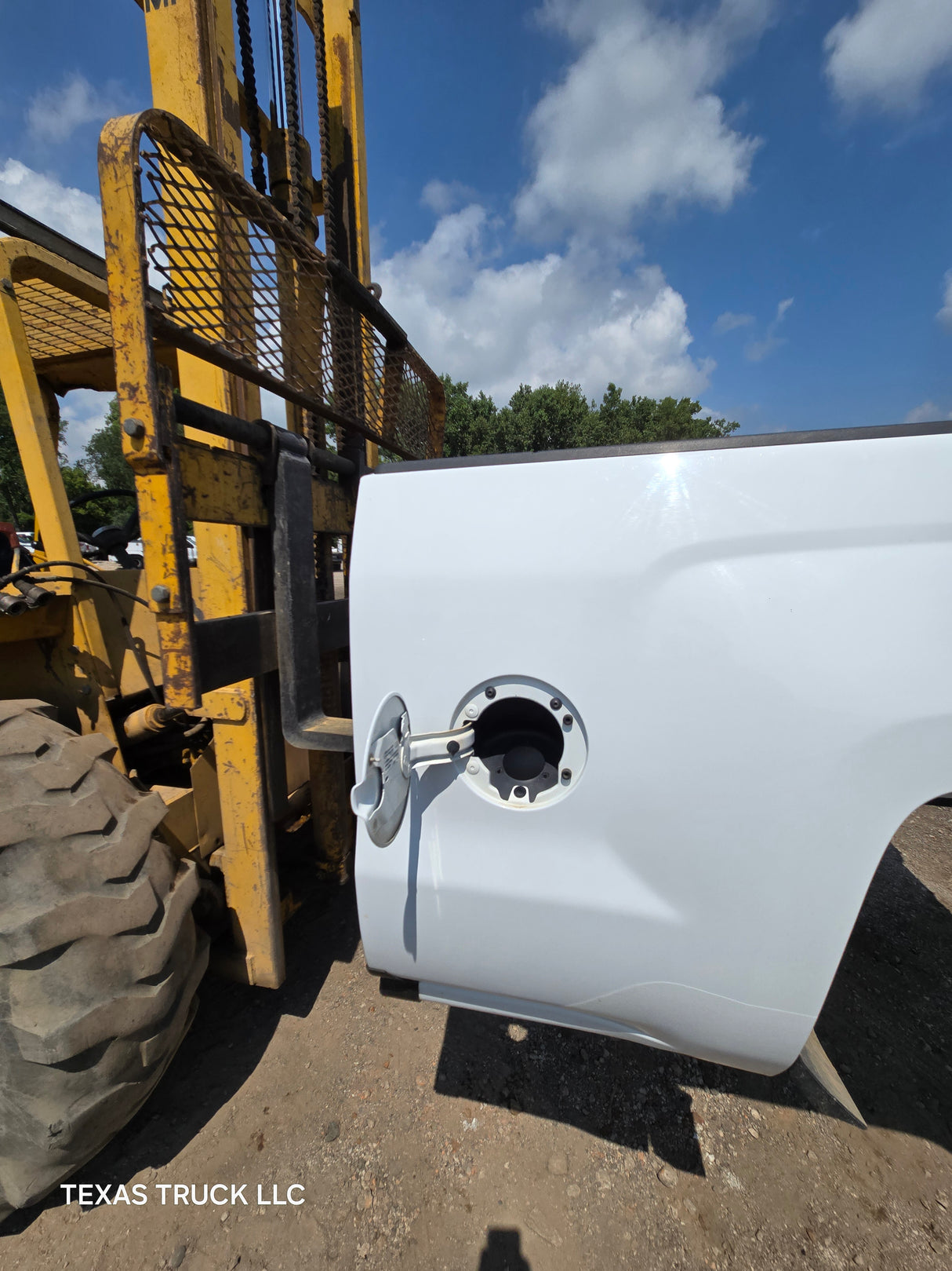 2014-2019 Chevrolet Silverado 1500 2500 3500 HD 6' 6" Short Bed Driver Side Bed Side