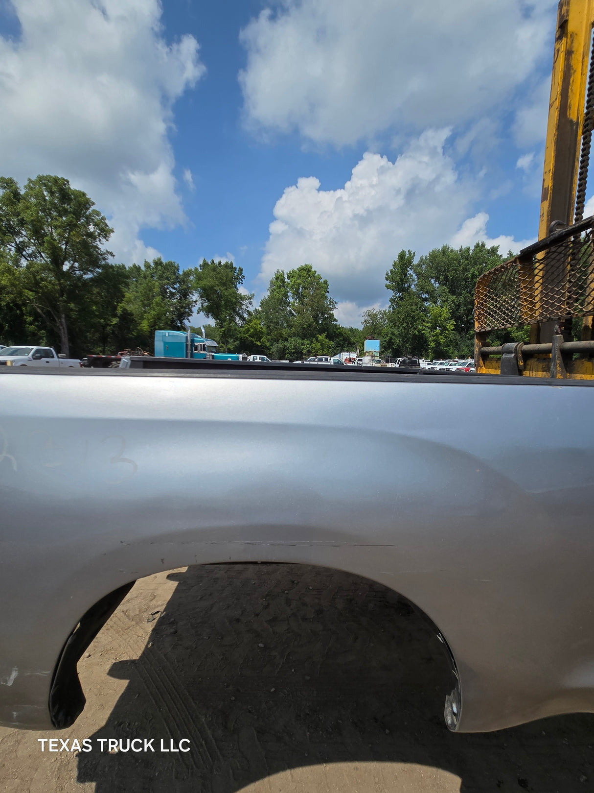 2007-2013 Toyota Tundra 6' 6" Short Truck Bed - Silver