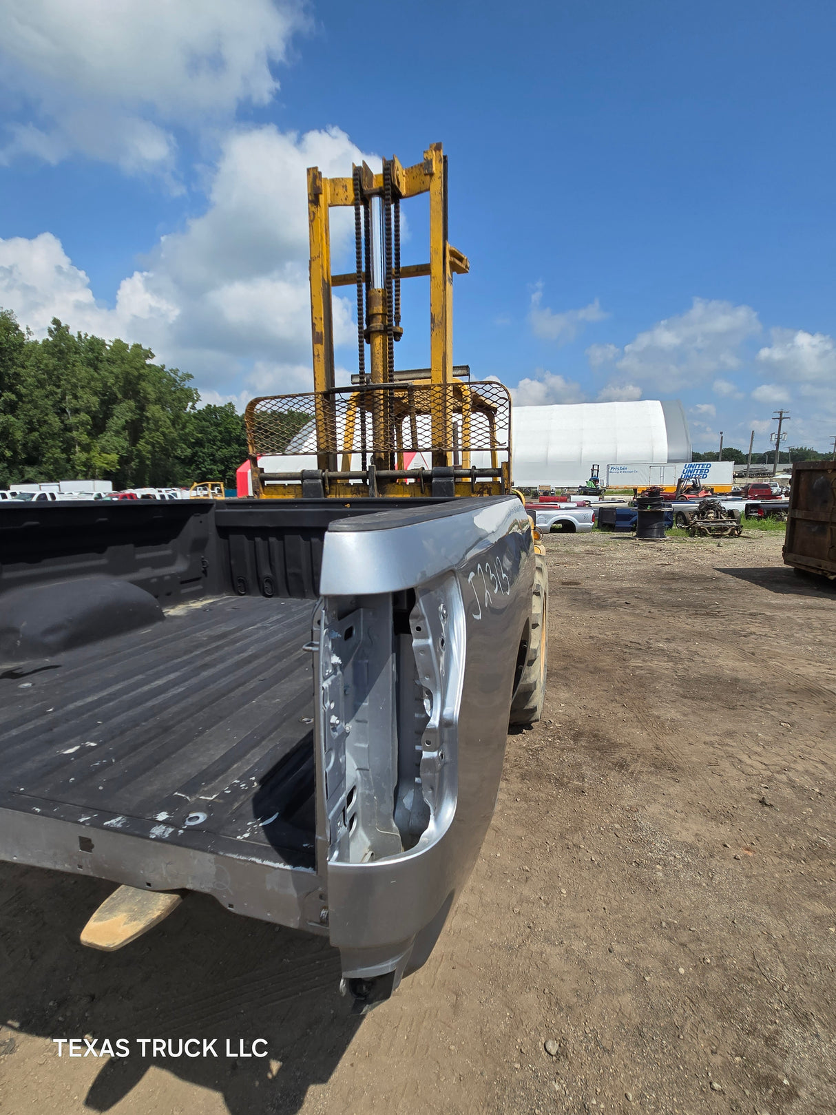 2007-2013 Toyota Tundra 6' 6" Short Truck Bed - Silver