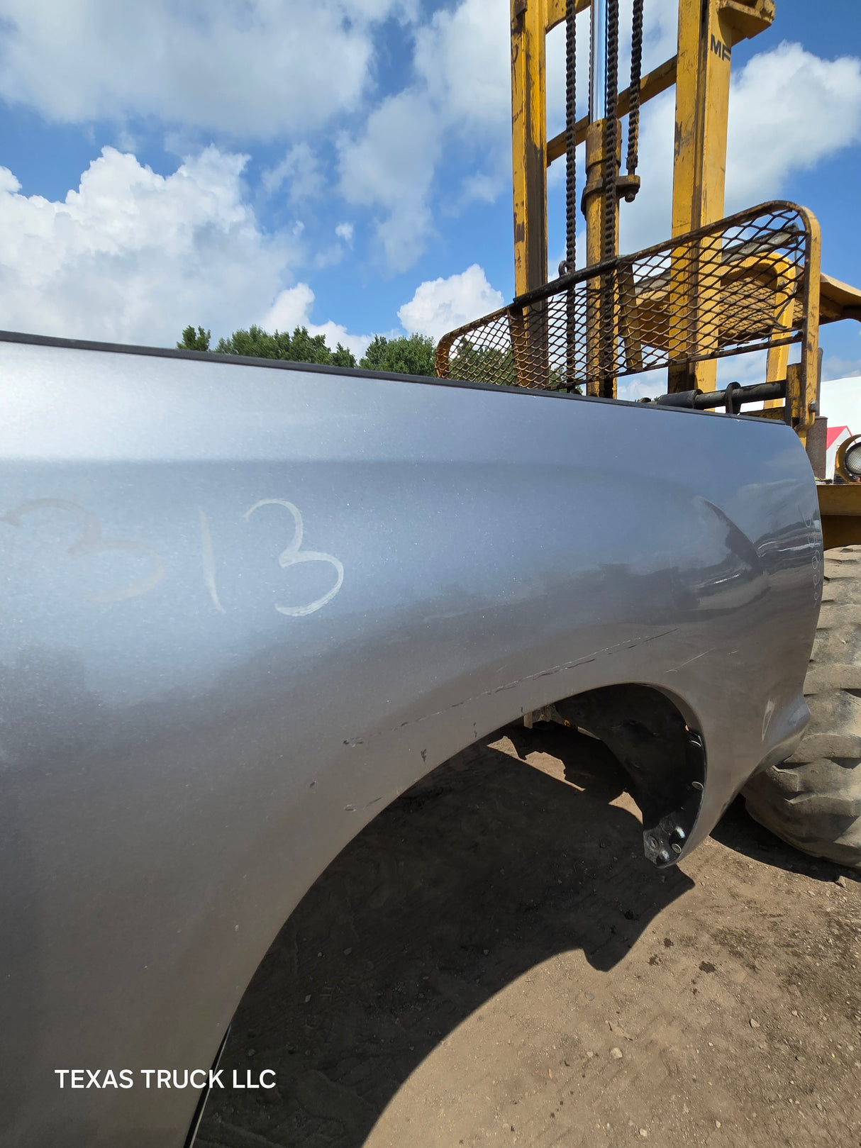 2007-2013 Toyota Tundra 6' 6" Short Truck Bed - Silver