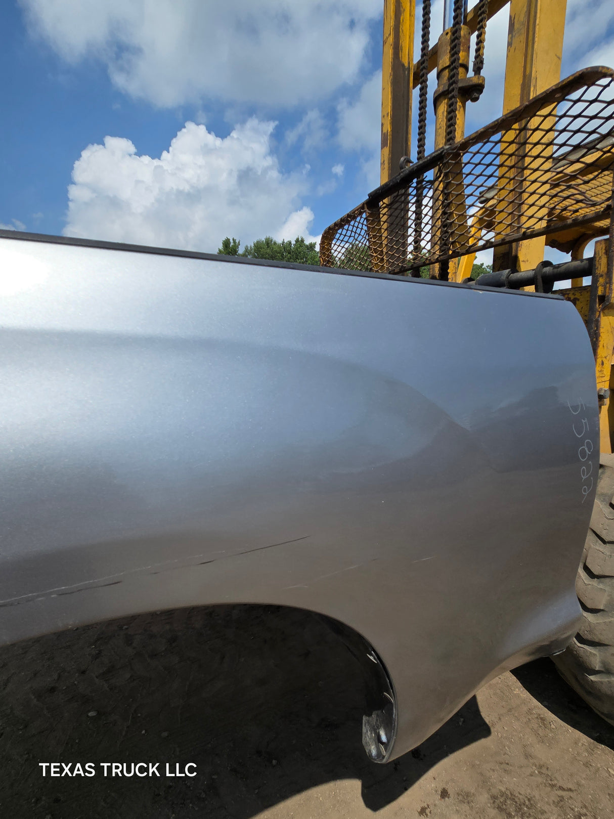 2007-2013 Toyota Tundra 6' 6" Short Truck Bed - Silver