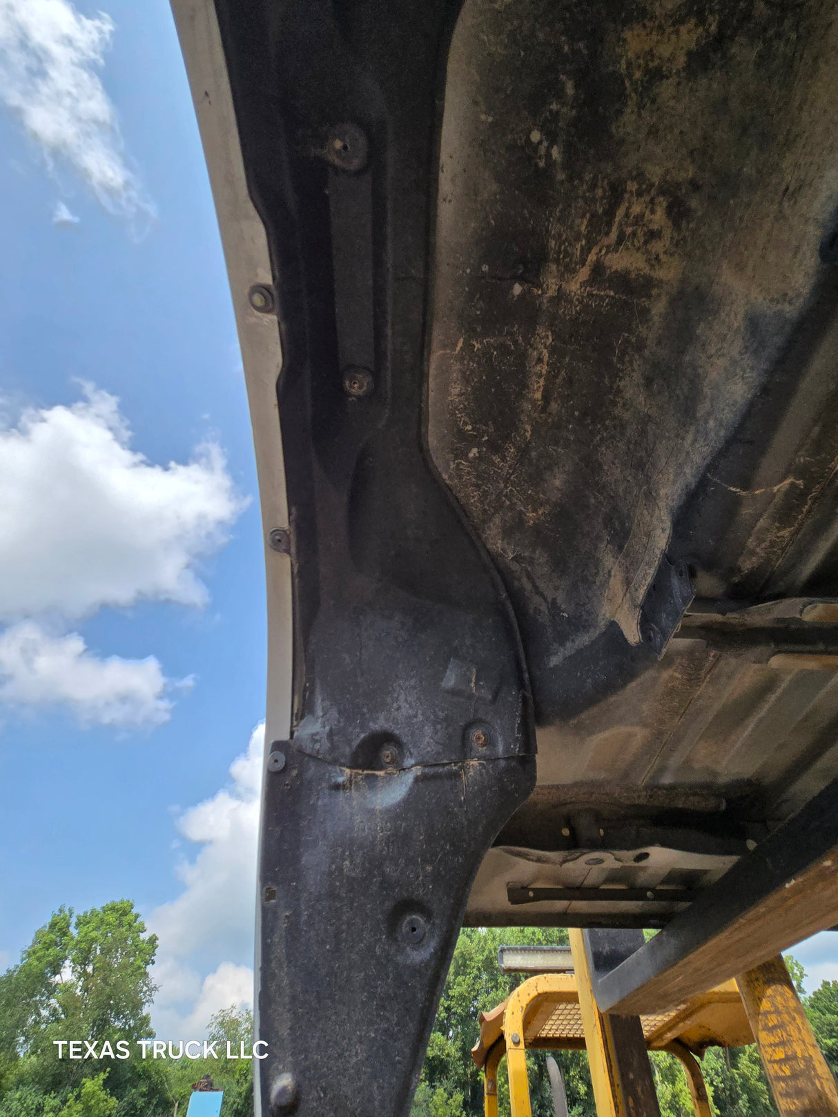 2007-2013 Toyota Tundra 6' 6" Short Truck Bed - Silver