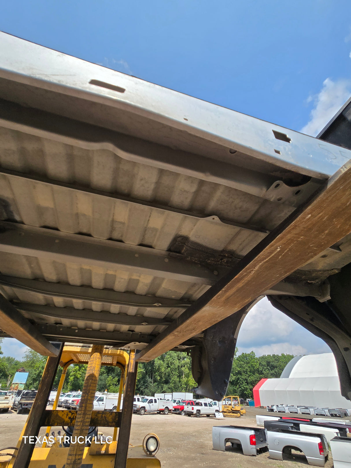 2007-2013 Toyota Tundra 6' 6" Short Truck Bed - Silver