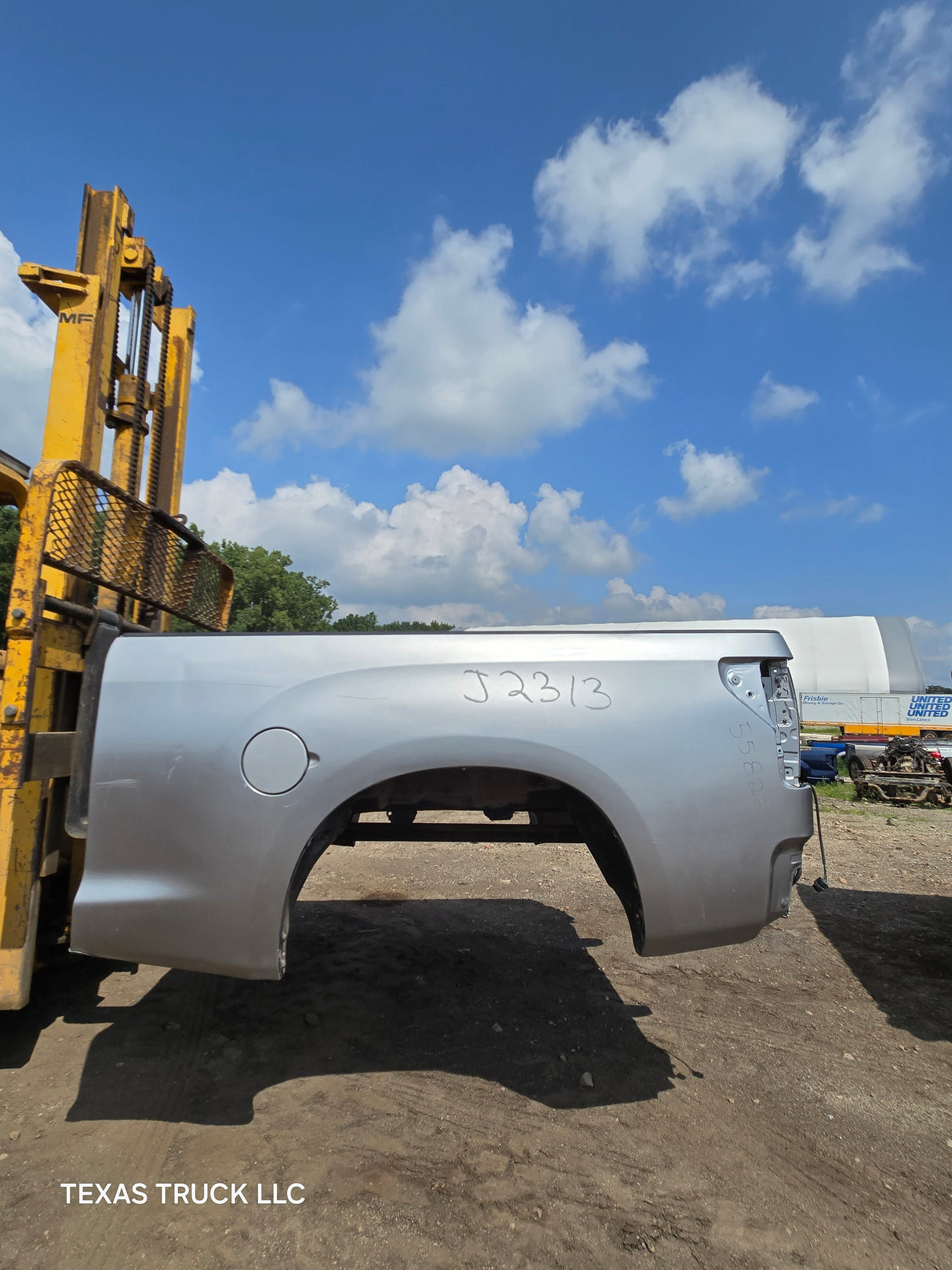 2007-2013 Toyota Tundra 6' 6" Short Truck Bed - Silver