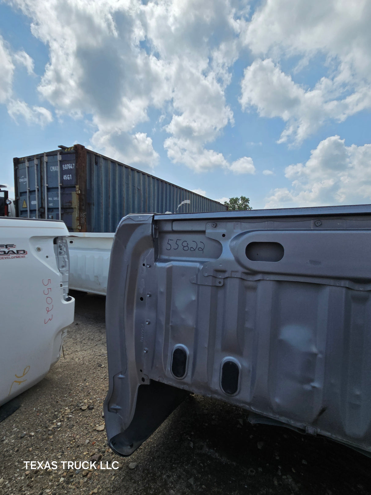2007-2013 Toyota Tundra 6' 6" Short Truck Bed - Silver
