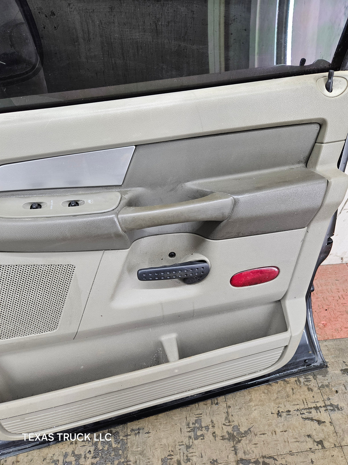 2003-2008 Dodge Ram 3rd Gen Passenger Side Front Quad Cab Crew Cab Door 1500 2500 3500 4500 5500