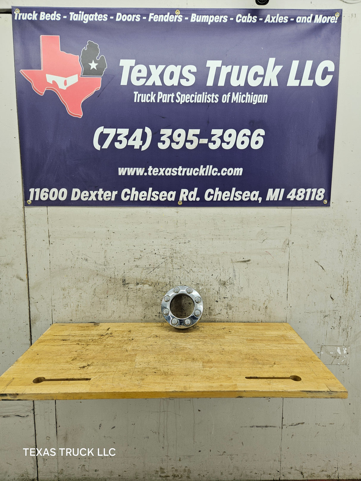 2008-2016 Ford Super Duty F250 F350 Front Hub Cap Chrome Center Cap 4x4 SINGLE REAR WHEEL 8 LUG
