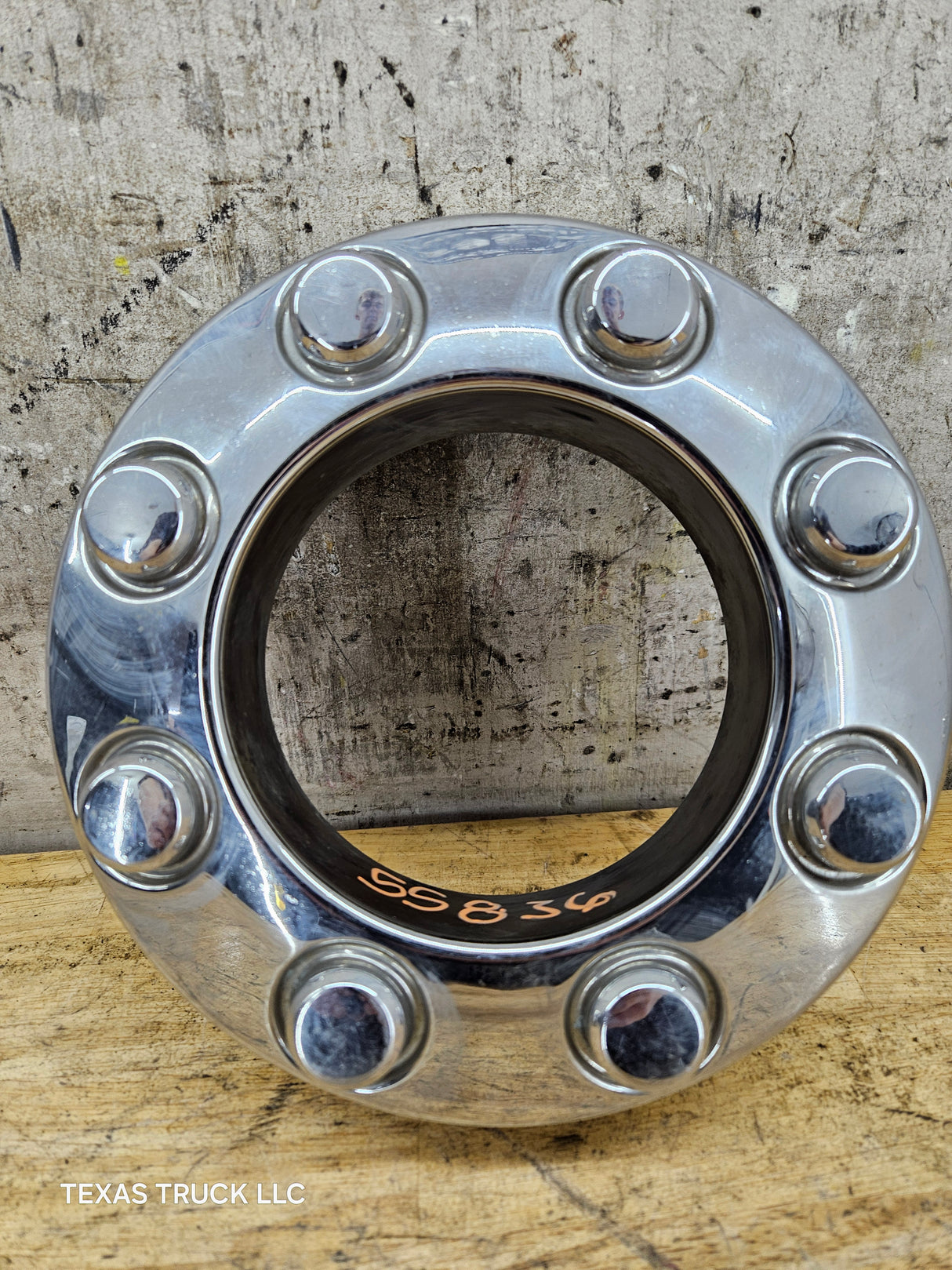 2008-2016 Ford Super Duty F250 F350 Front Hub Cap Chrome Center Cap 4x4 SINGLE REAR WHEEL 8 LUG