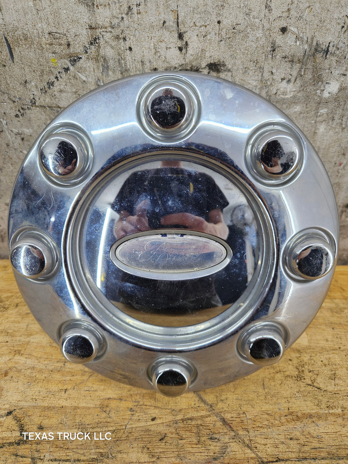 2008-2016 Ford Super Duty F250 F350 Hub Cap Center Cap SINGLE REAR WHEEL 8 LUG 5C34-1A096-KE