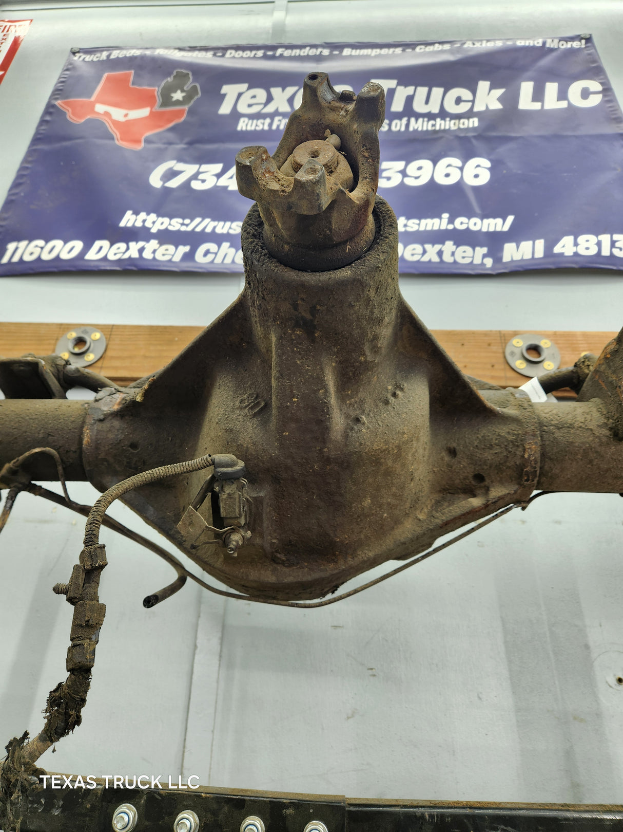 1994-1999 2nd Gen Dodge Ram 3500 Dually 4x4 Rear Axle 4.10 Ratio Cummins Diesel Gas
