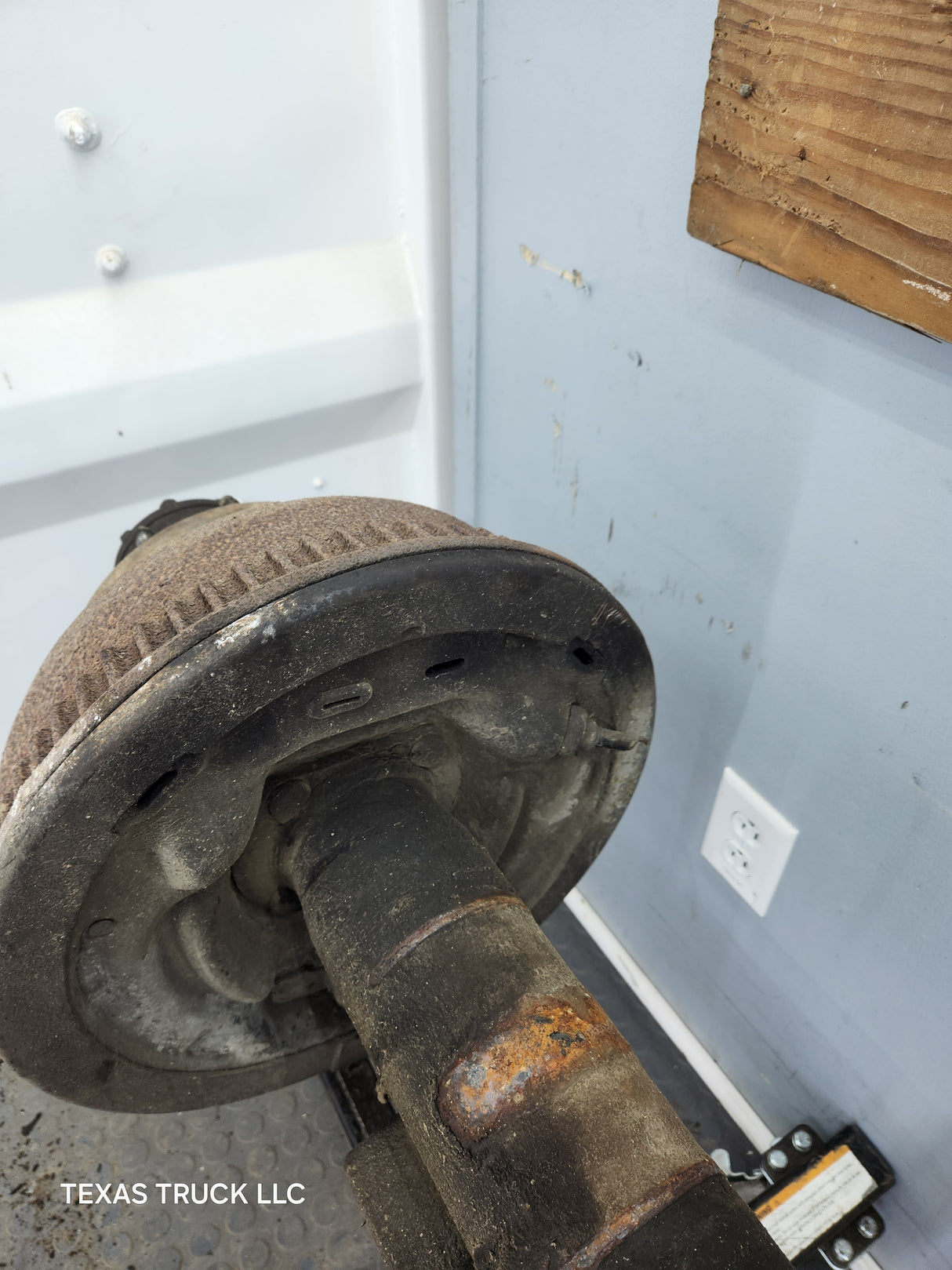 1994-1999 2nd Gen Dodge Ram 3500 Dually 4x4 Rear Axle 4.10 Ratio Cummins Diesel Gas