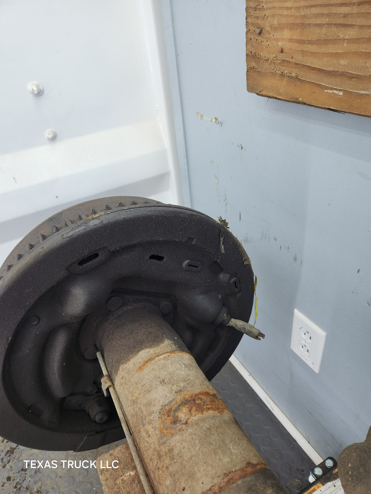 1994-1999 2nd Gen Dodge Ram 3500 Dually 4x4 Rear Axle 4.10 Ratio Cummins Diesel Gas