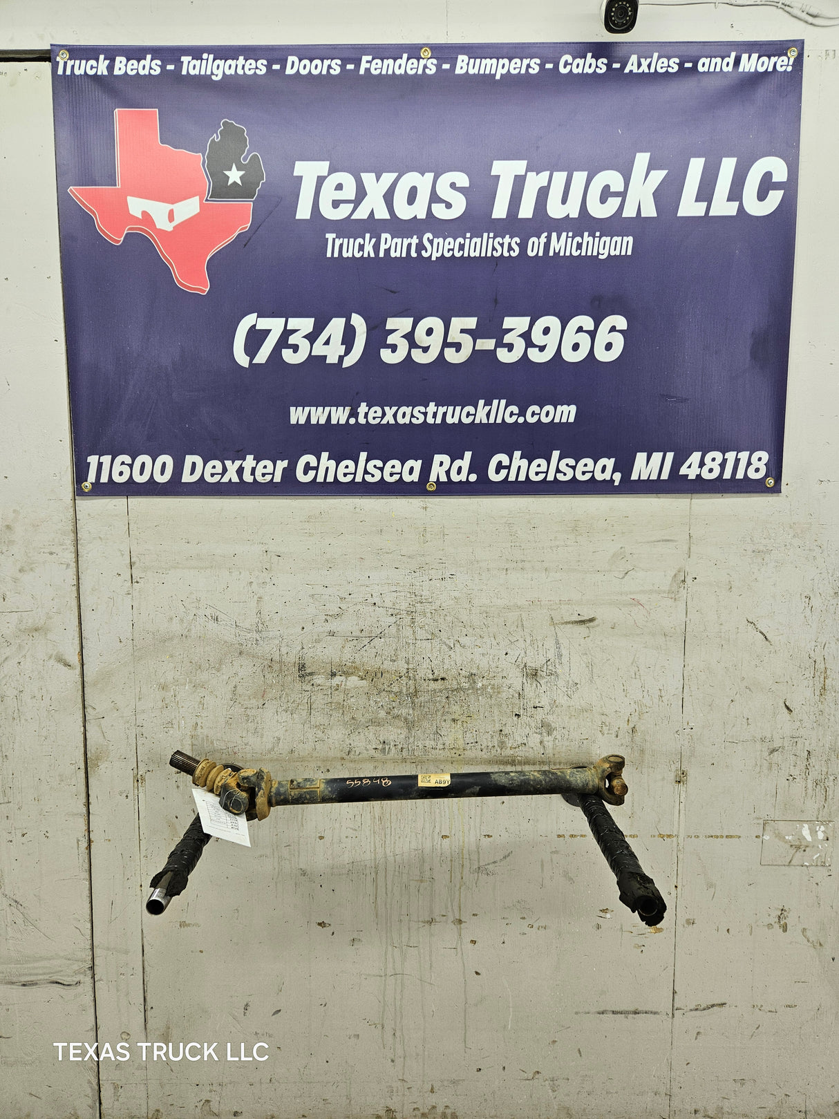2018-2019 Chevrolet Silverado / GMC Sierra 2500HD Front Driveshaft