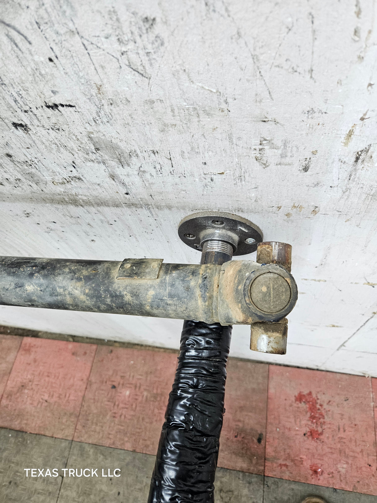 2018-2019 Chevrolet Silverado / GMC Sierra 2500HD Front Driveshaft