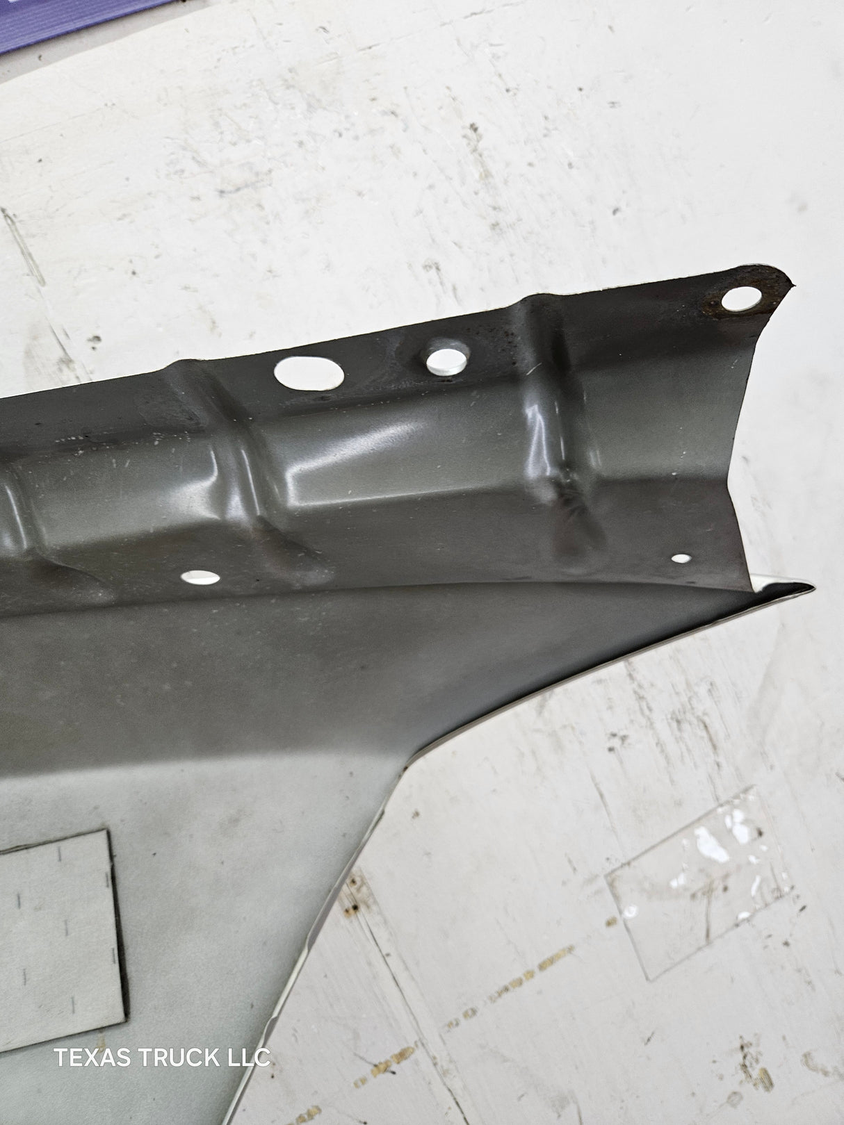 2009-2018 Dodge Ram 4th Gen LH Driver Side Front Fender 1500 2500 3500 - Light Graystone Pearl Coat