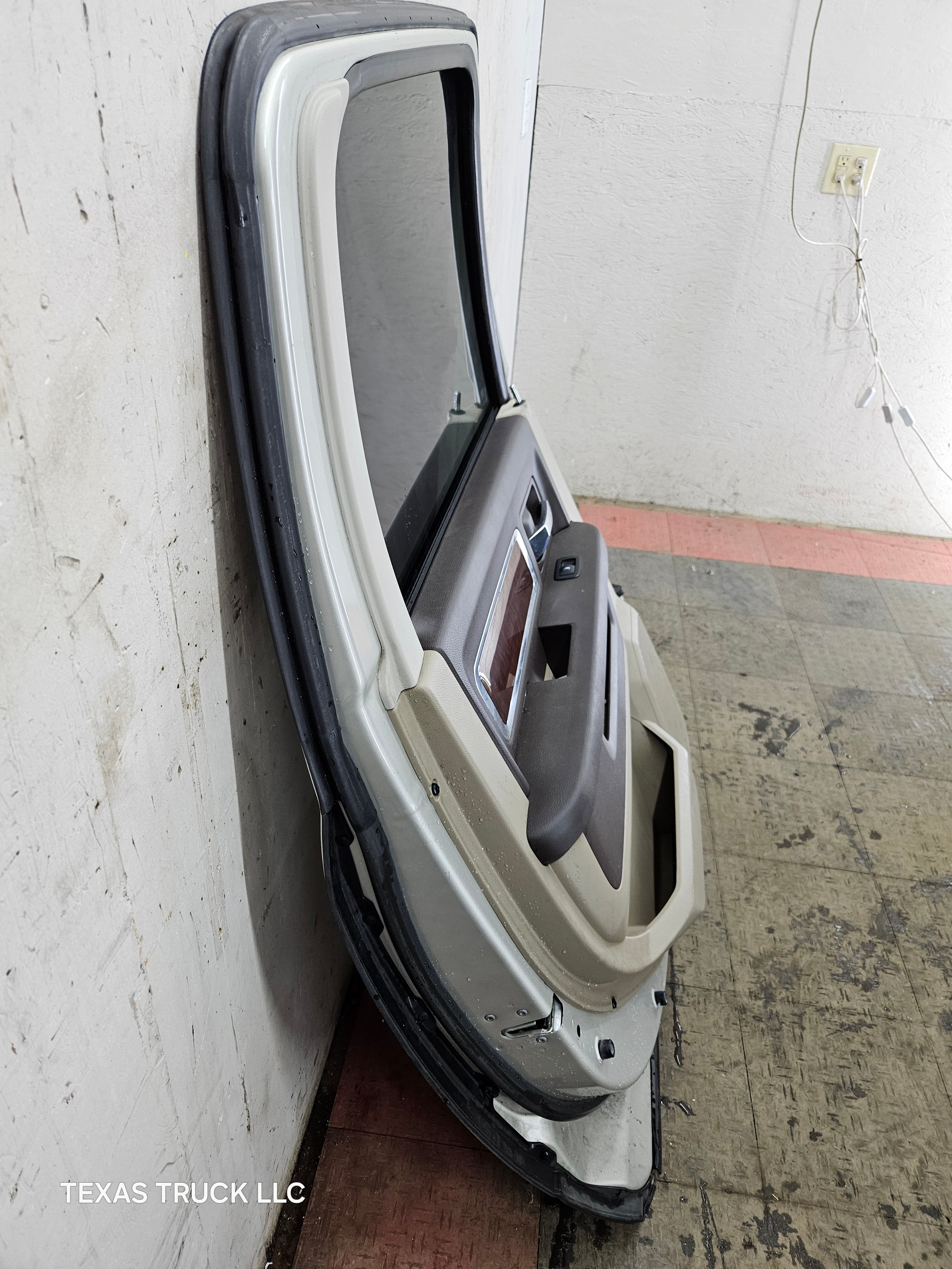 2009-2018 Dodge Ram 4th Gen LH Driver Side Rear CREW Cab Door 1500