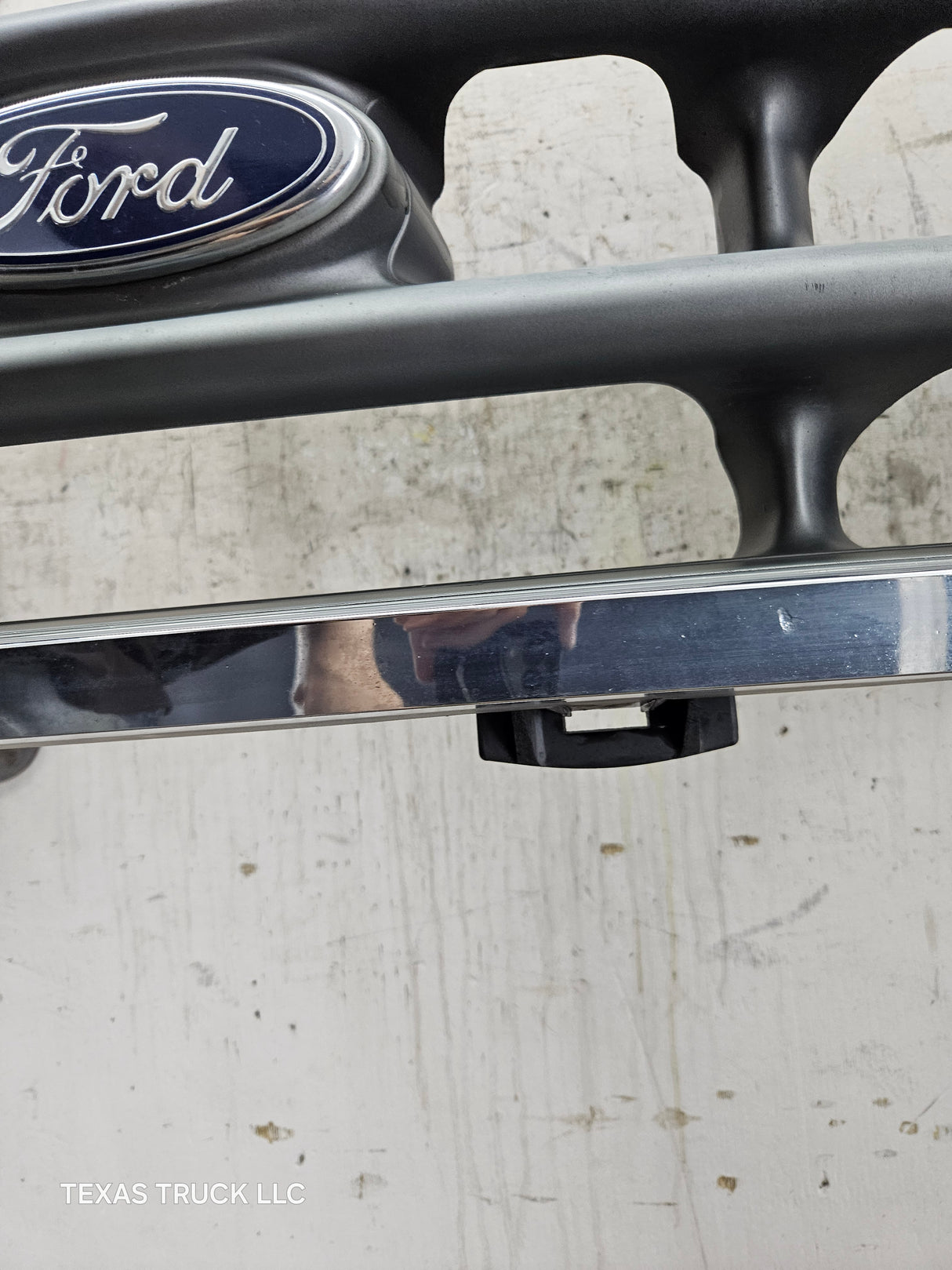 1999-2004 Ford Super Duty Excursion Header Panel / Grill Support & Chrome Grill F250 F350 F450 F550