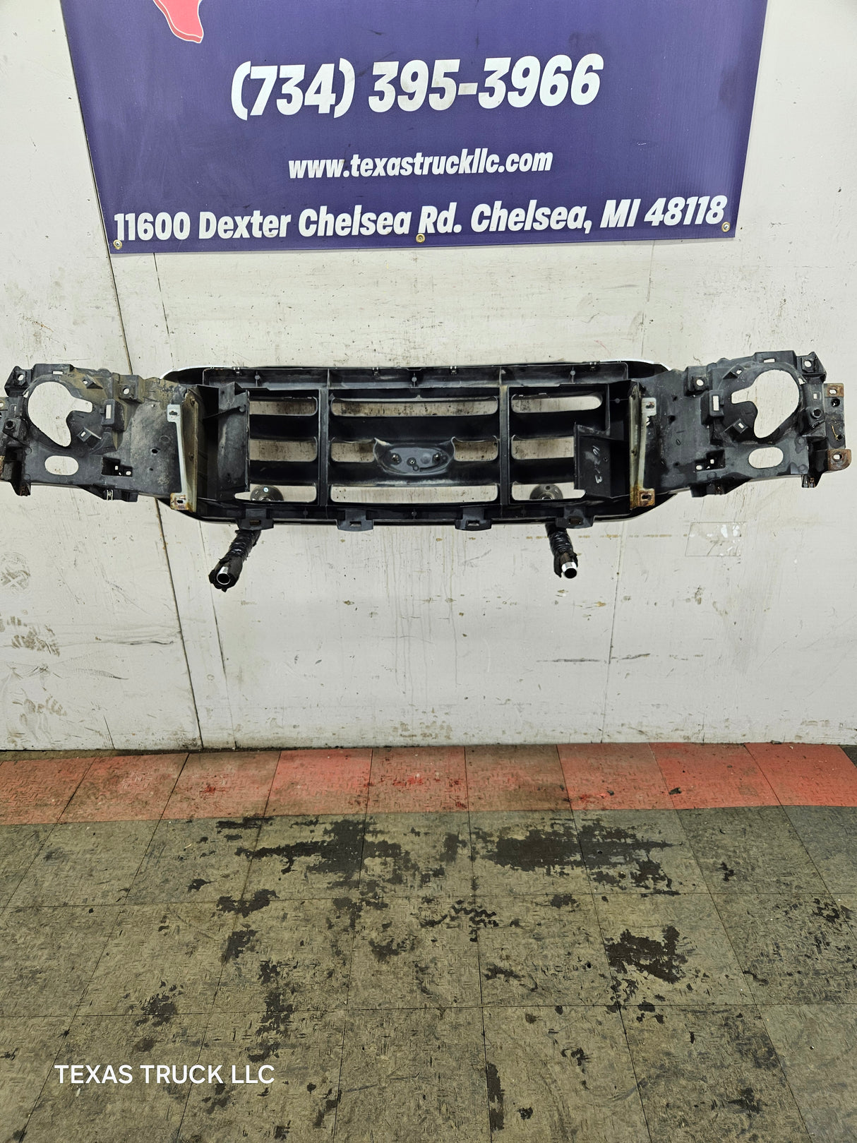 1999-2004 Ford Super Duty Excursion Header Panel / Grill Support & Chrome Grill F250 F350 F450 F550