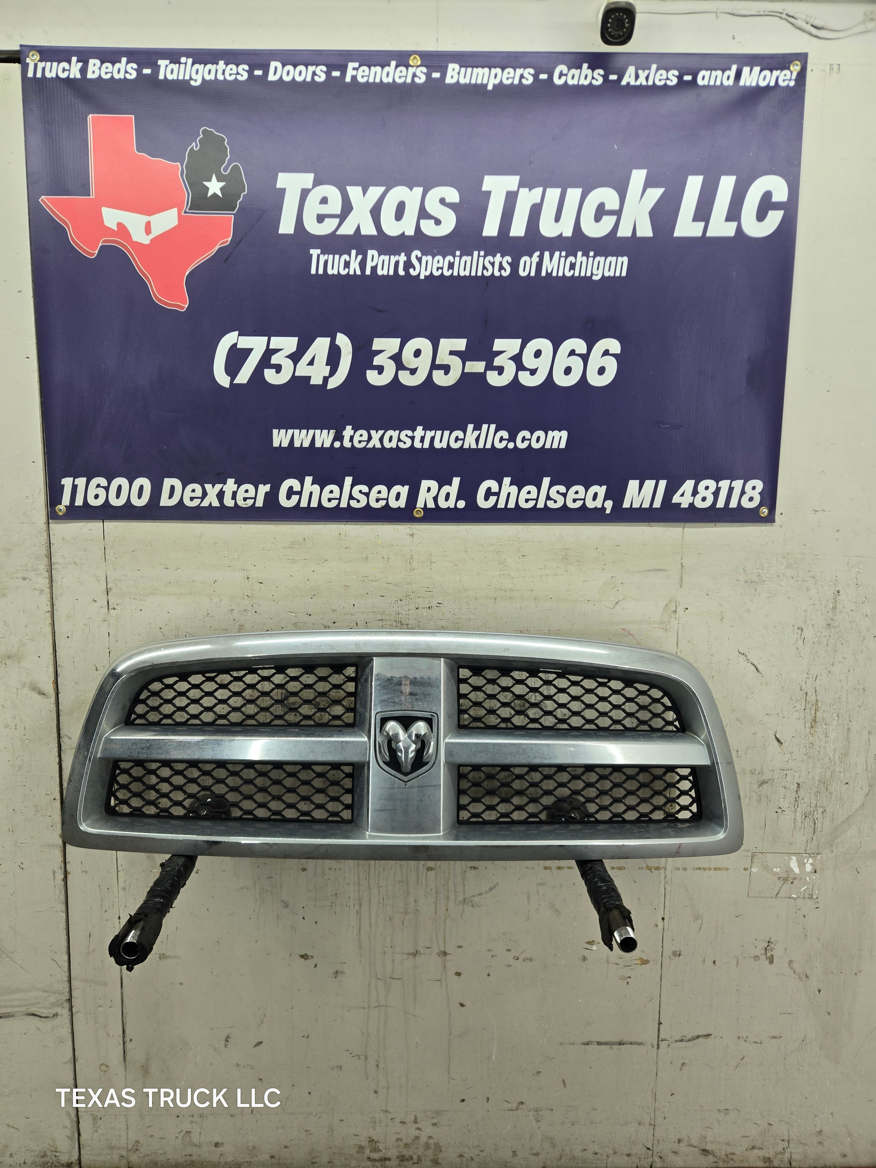 2009-2011 Dodge Ram 1500 Chrome Grill Surround – Texas Truck LLC