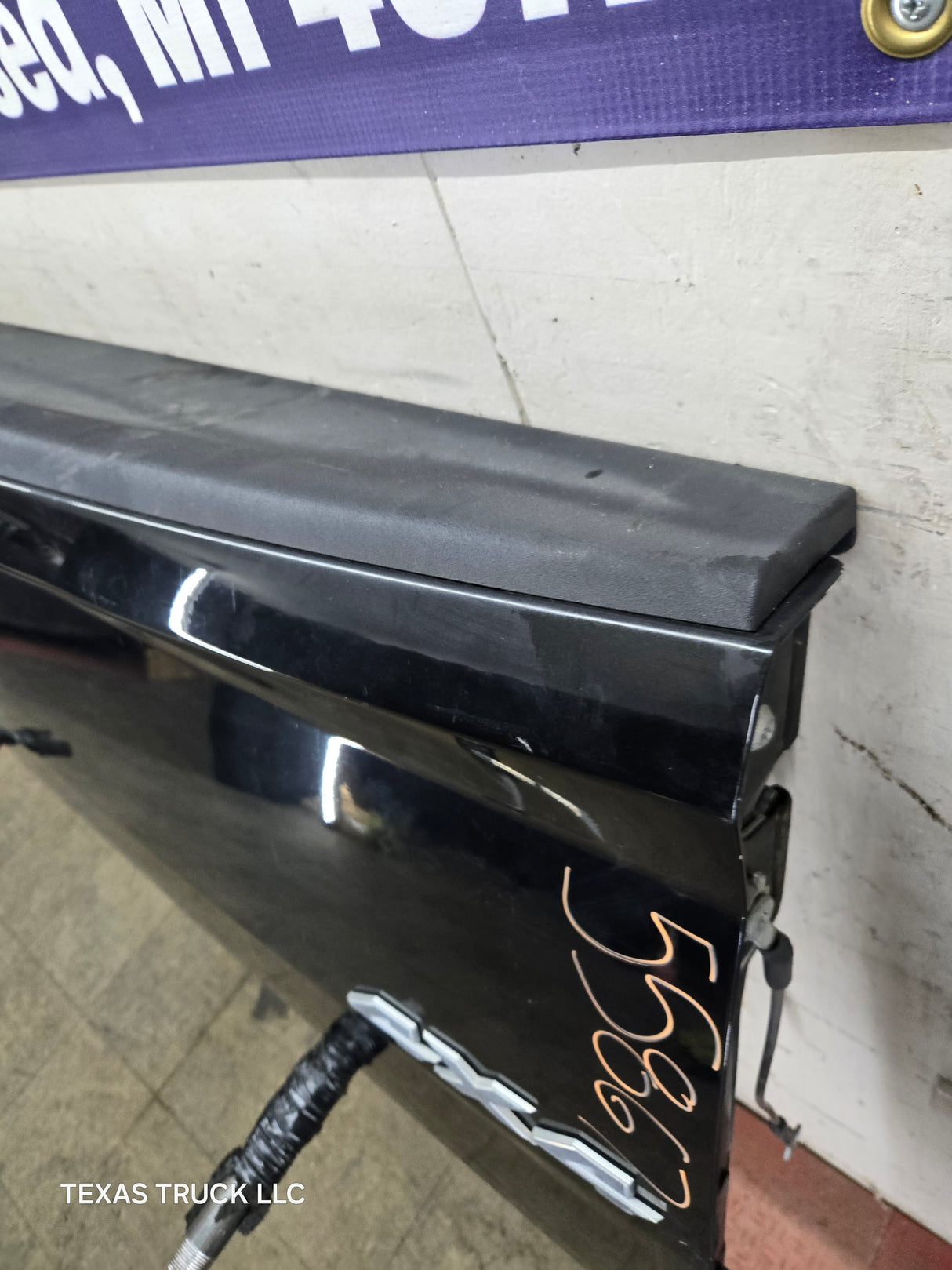 2009-2018 Dodge Ram 4th Gen 1500 2500 3500 Tailgate - Black